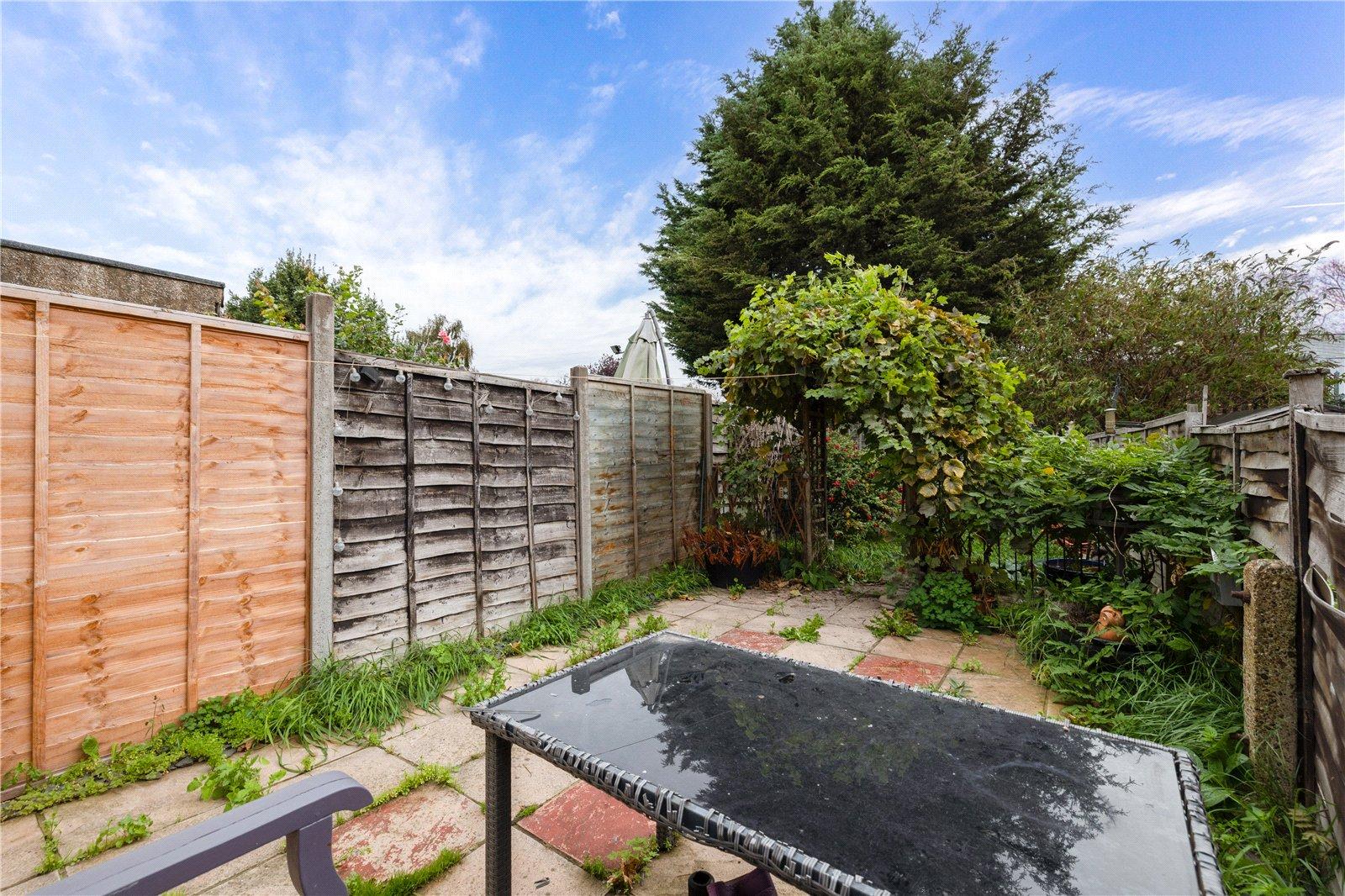 2 bedroom house for sale in Northfleet | Robinson Michael & Jackson