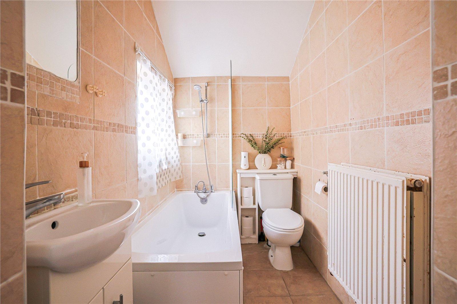 2 bedroom house for sale in Northfleet | Robinson Michael & Jackson