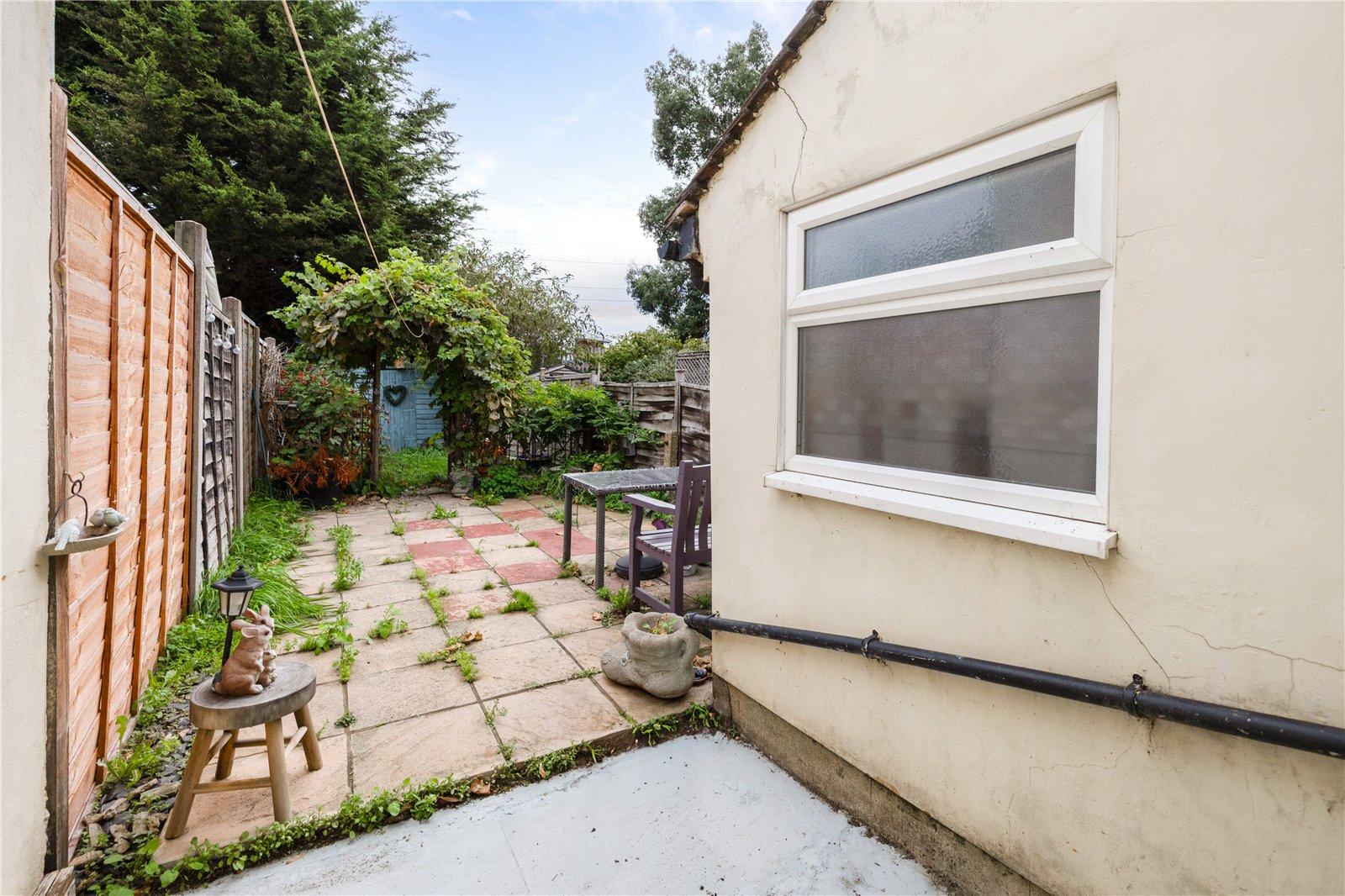 2 bedroom house for sale in Northfleet | Robinson Michael & Jackson