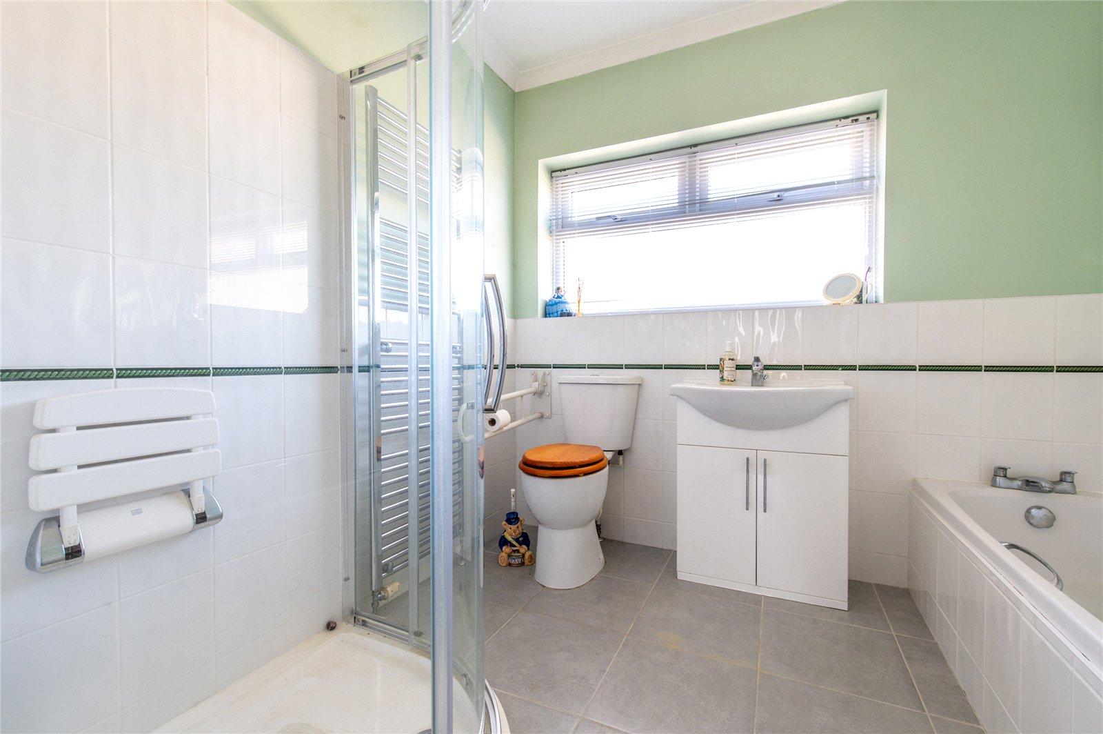 2 bedroom bungalow for sale in Northfleet | Robinson Michael & Jackson