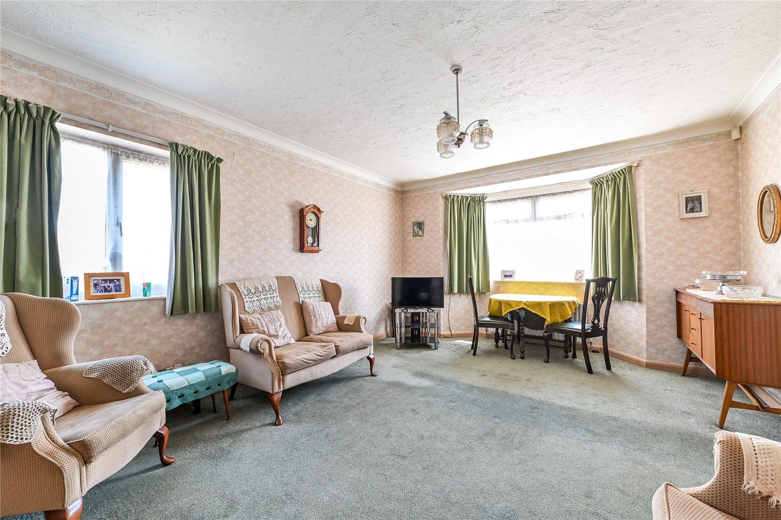 2 bedroom bungalow for sale in Northfleet | Robinson Michael & Jackson
