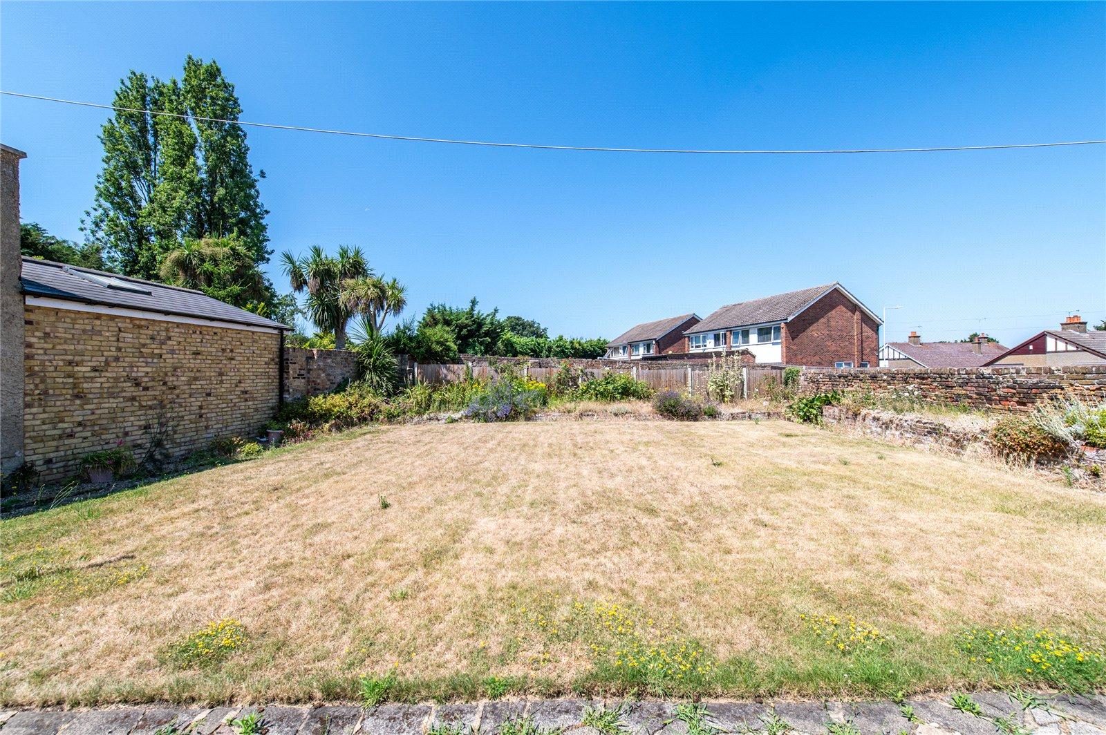2 bedroom bungalow for sale in Northfleet | Robinson Michael & Jackson