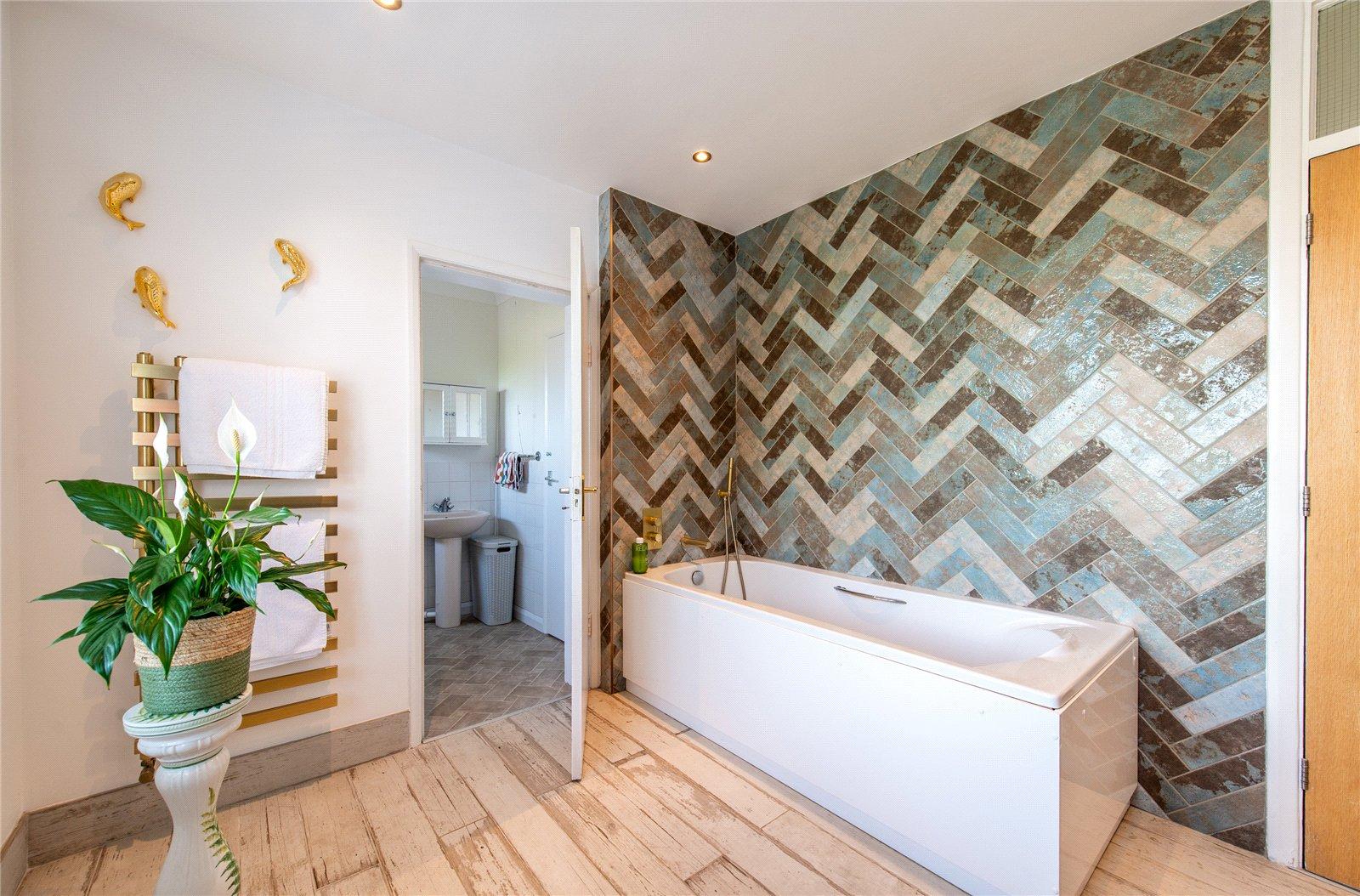 5 bedroom house for sale in Gravesend | Robinson Michael & Jackson