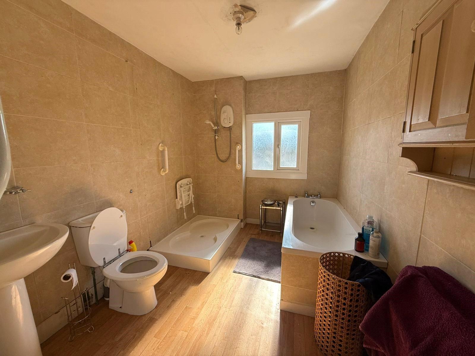 2 bedroom house for sale in Higham | Robinson Michael & Jackson