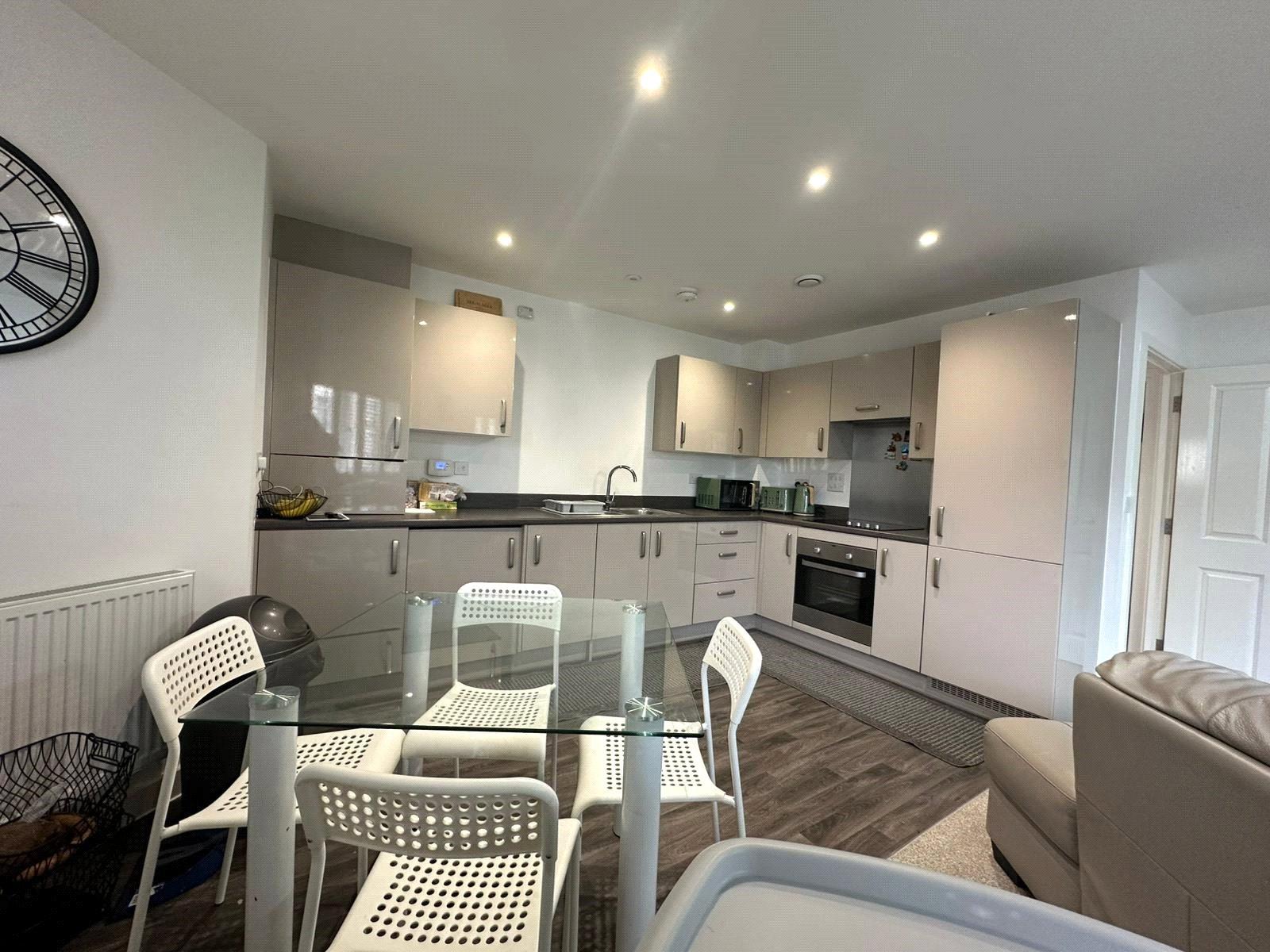 2 bedroom property for sale in Northfleet | Robinson Michael & Jackson