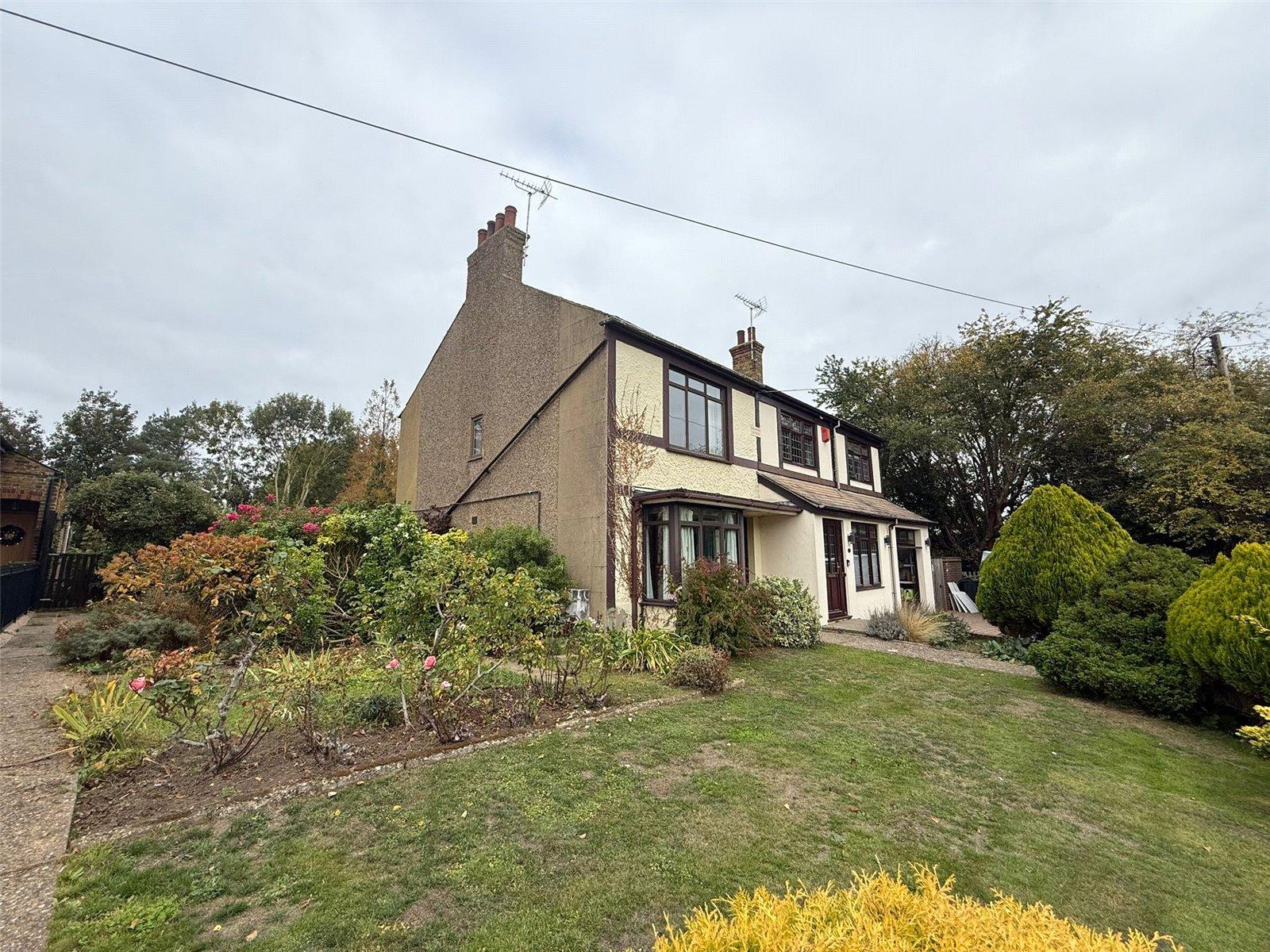 2 bedroom house for sale in Southfleet | Robinson Michael & Jackson