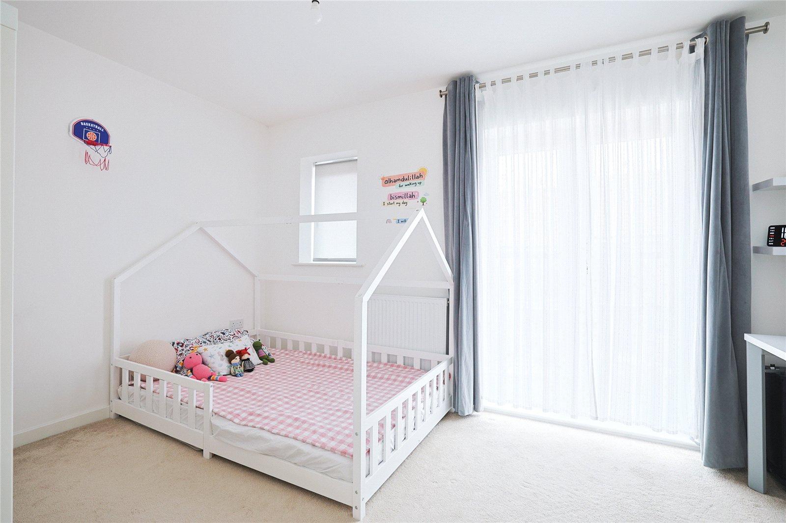 2 bedroom house for sale in Northfleet | Robinson Michael & Jackson