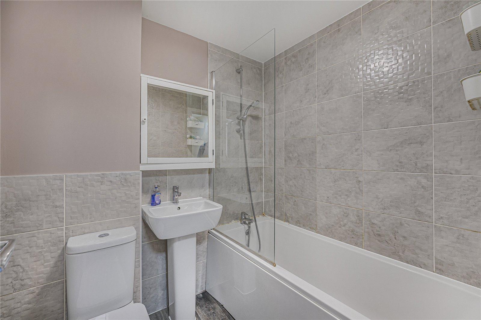 2 bedroom house for sale in Northfleet | Robinson Michael & Jackson