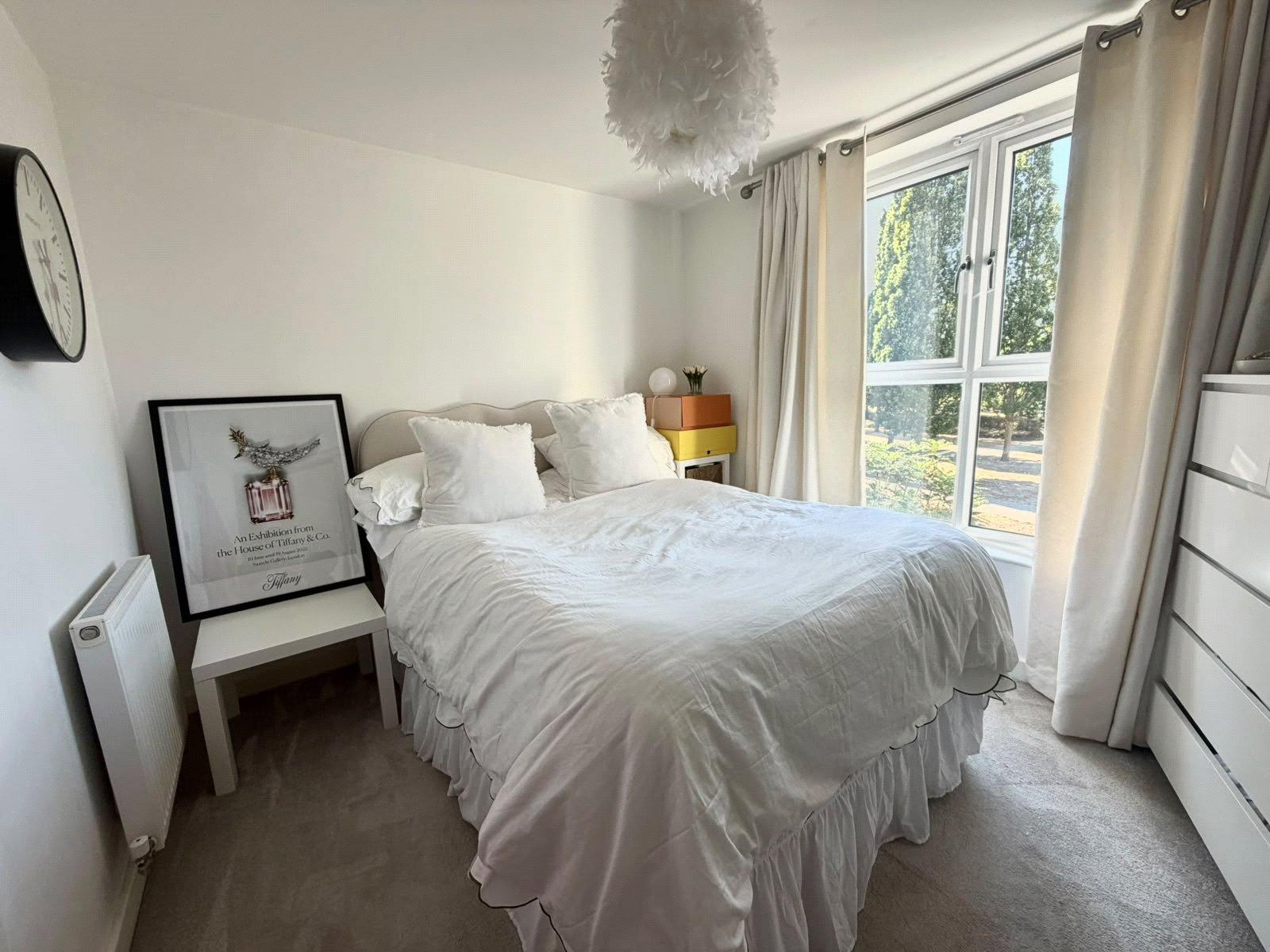 2 bedroom property for sale in Northfleet | Robinson Michael & Jackson