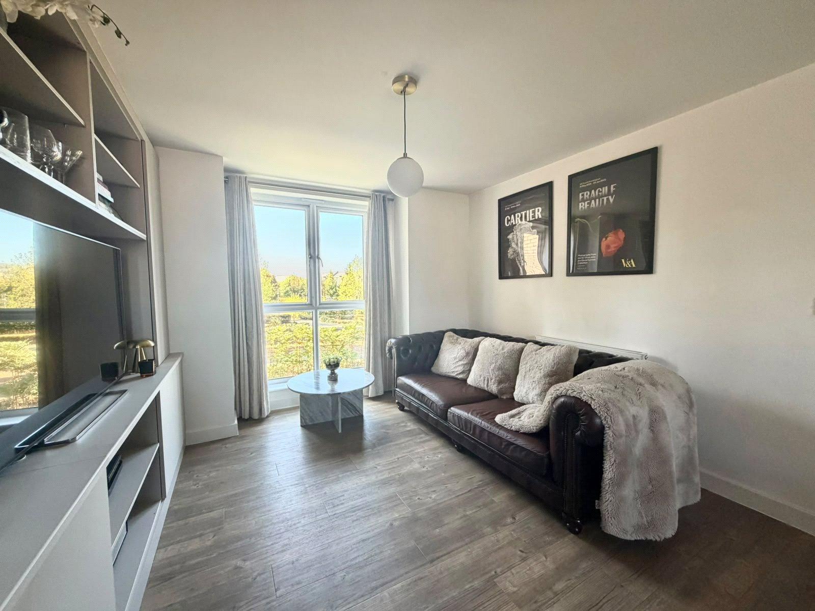 2 bedroom property for sale in Northfleet | Robinson Michael & Jackson