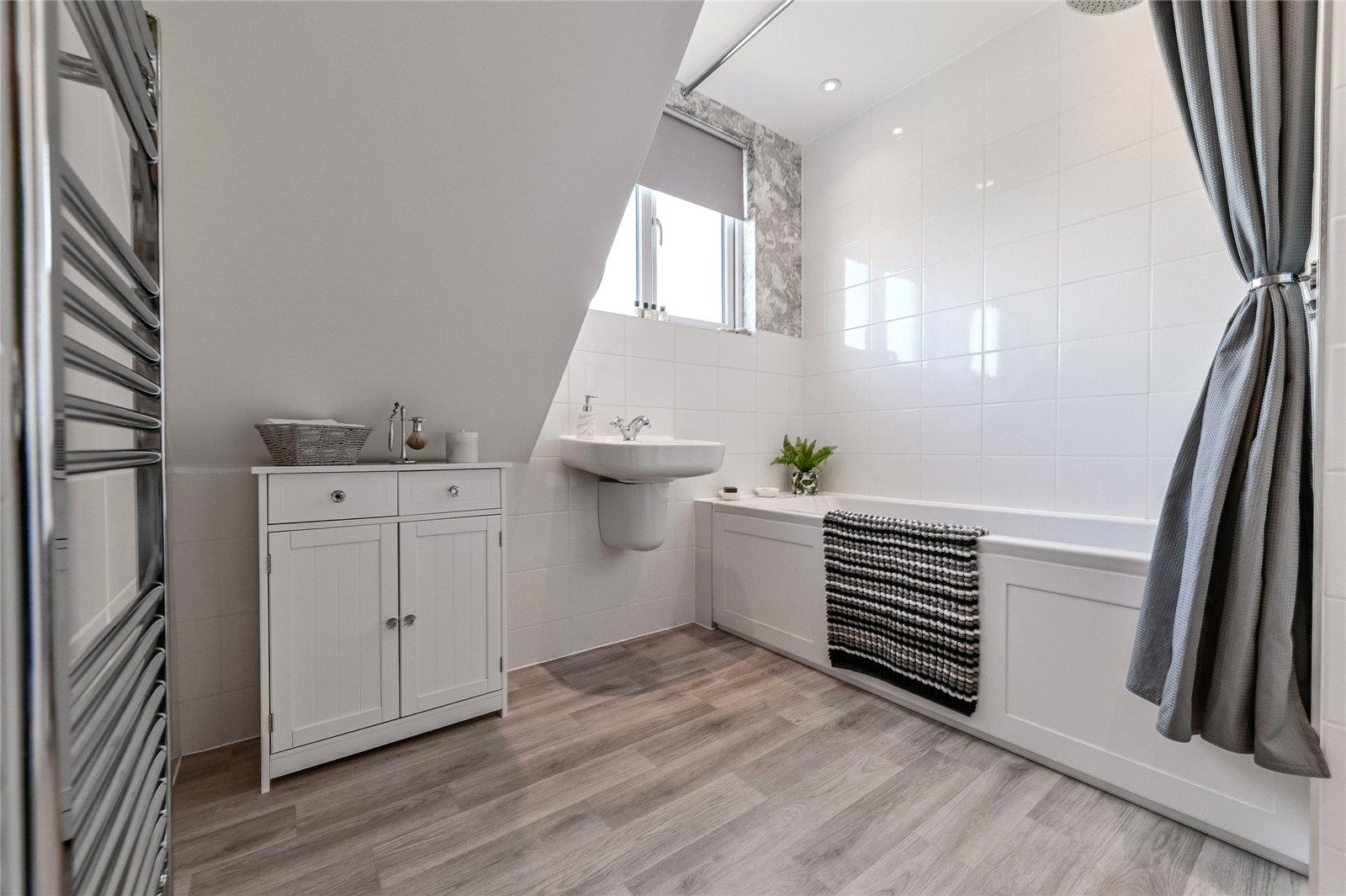 2 bedroom house for sale in Chalk | Robinson Michael & Jackson