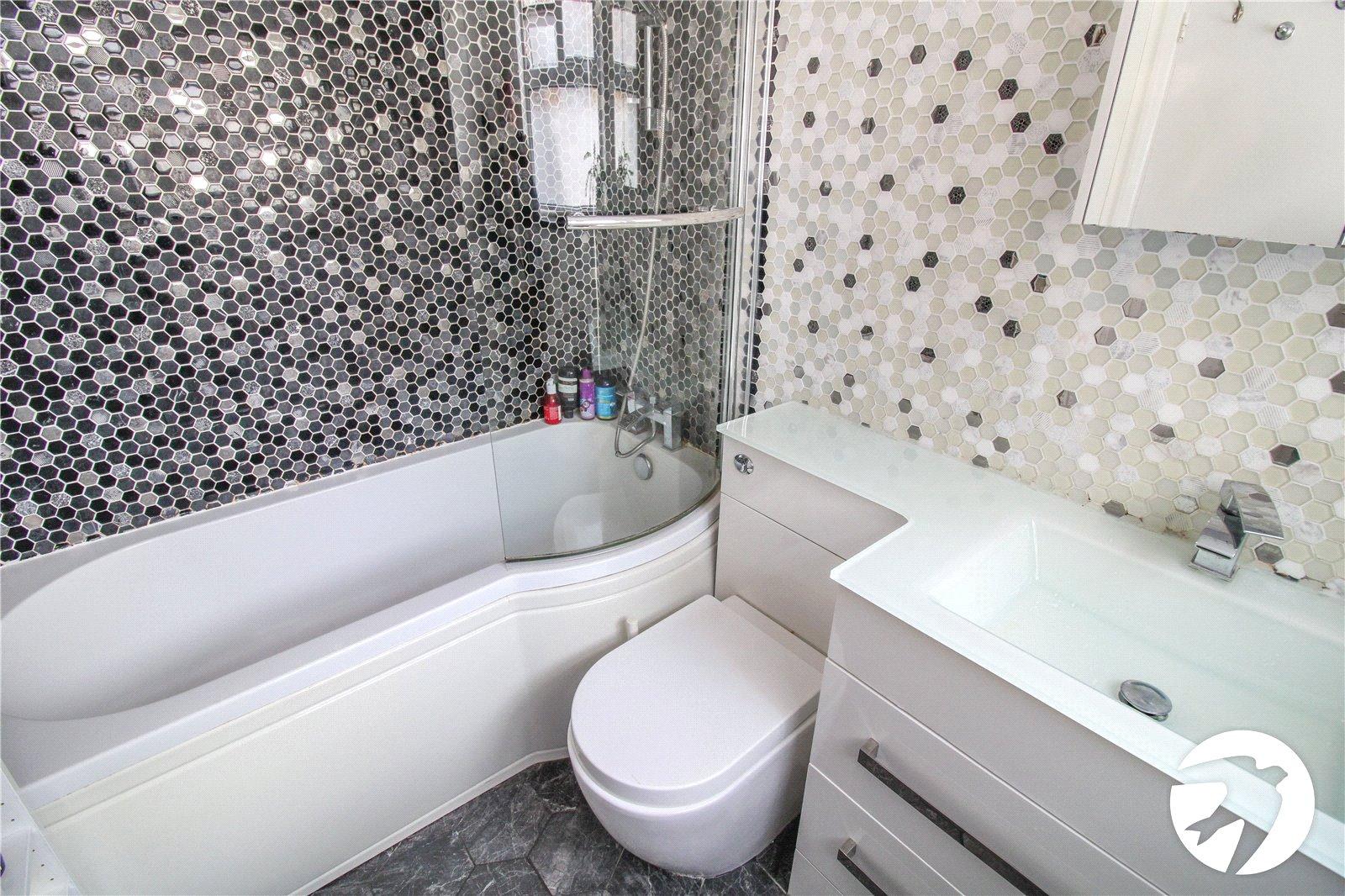 2 bedroom house for sale in Northfleet | Robinson Michael & Jackson