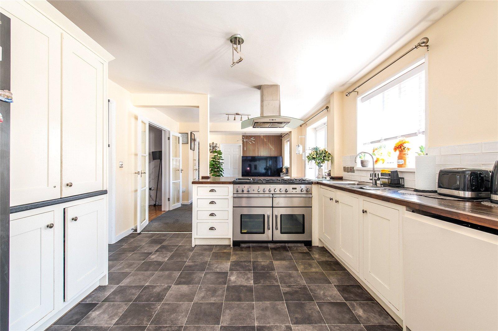 6 bedroom house for sale in Gravesend | Robinson Michael & Jackson