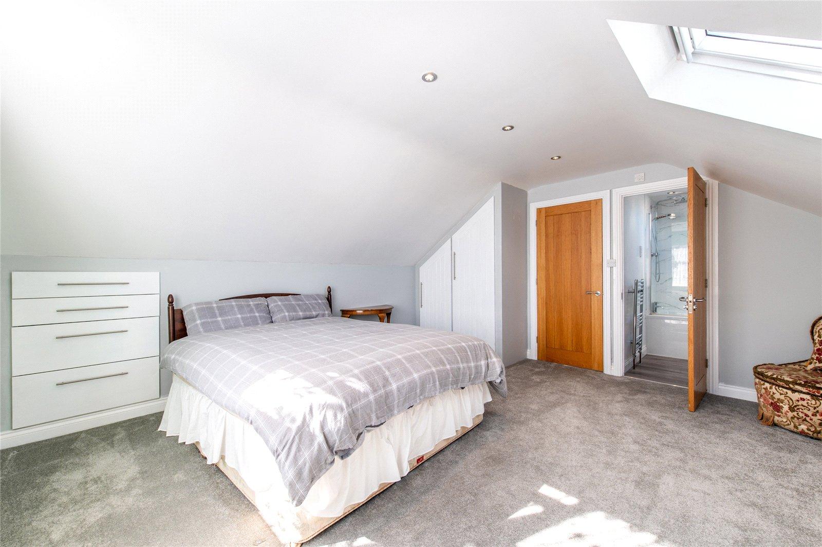 5 bedroom house for sale in Gravesend | Robinson Michael & Jackson
