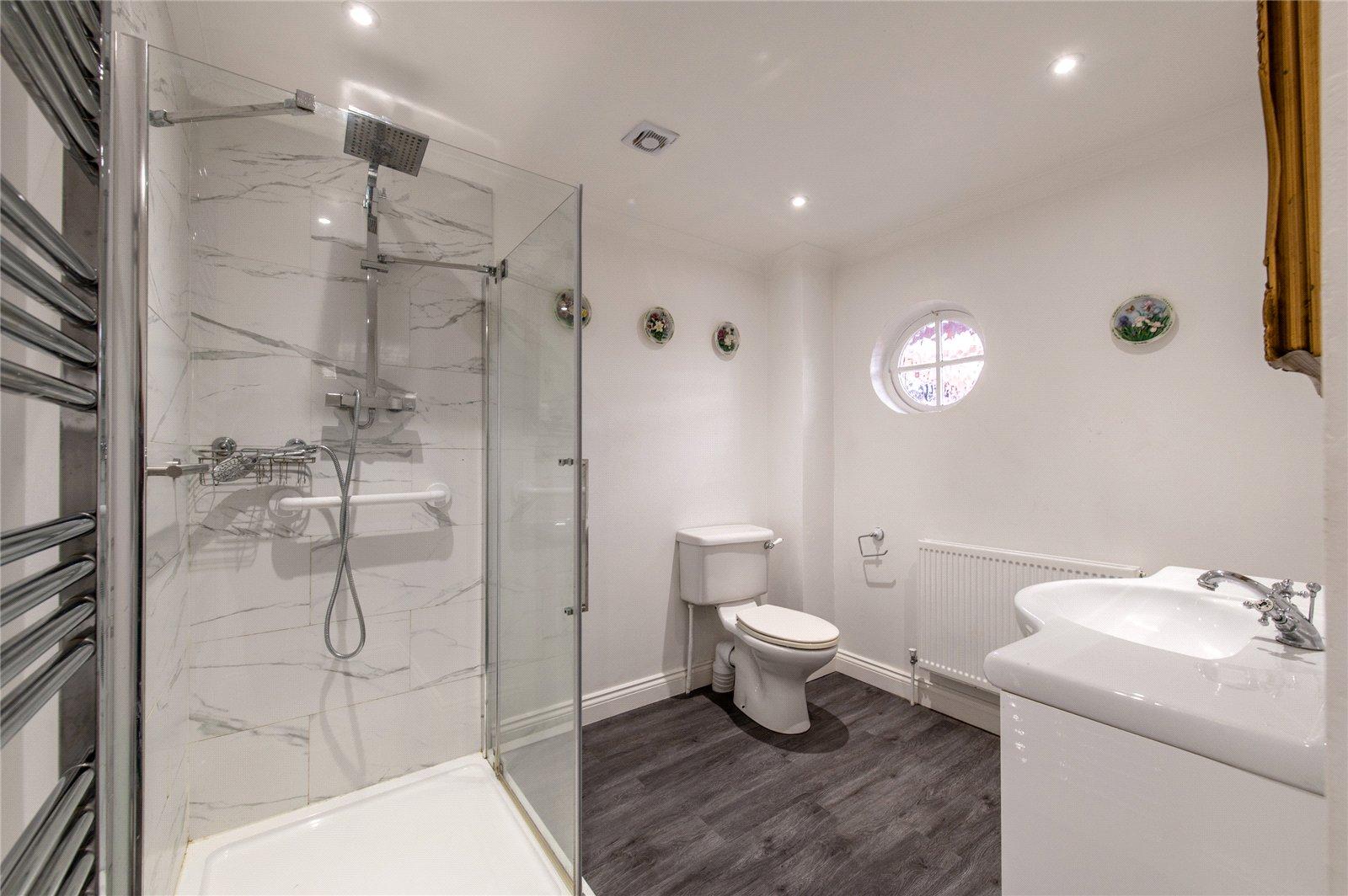 5 bedroom house for sale in Gravesend | Robinson Michael & Jackson