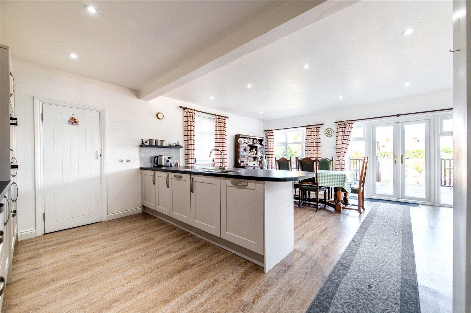 5 bedroom house for sale in Gravesend | Robinson Michael & Jackson