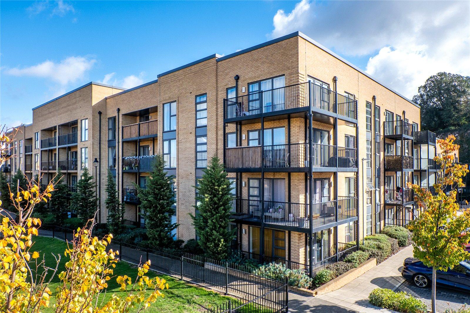 2 bedroom property for sale in Northfleet | Robinson Michael & Jackson