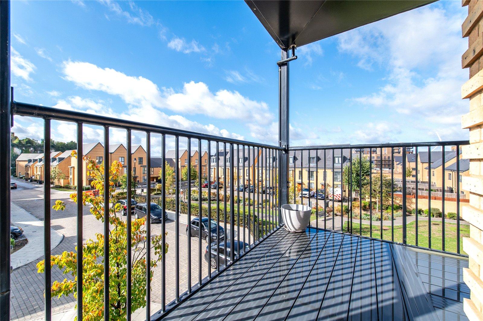 2 bedroom property for sale in Northfleet | Robinson Michael & Jackson