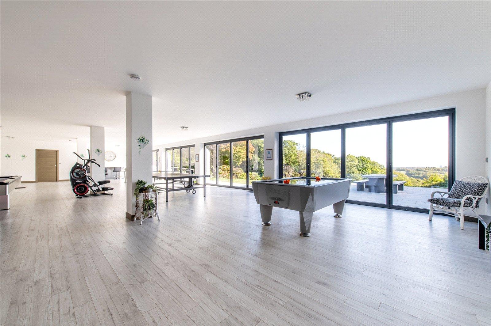4 bedroom house for sale in Higham | Robinson Michael & Jackson