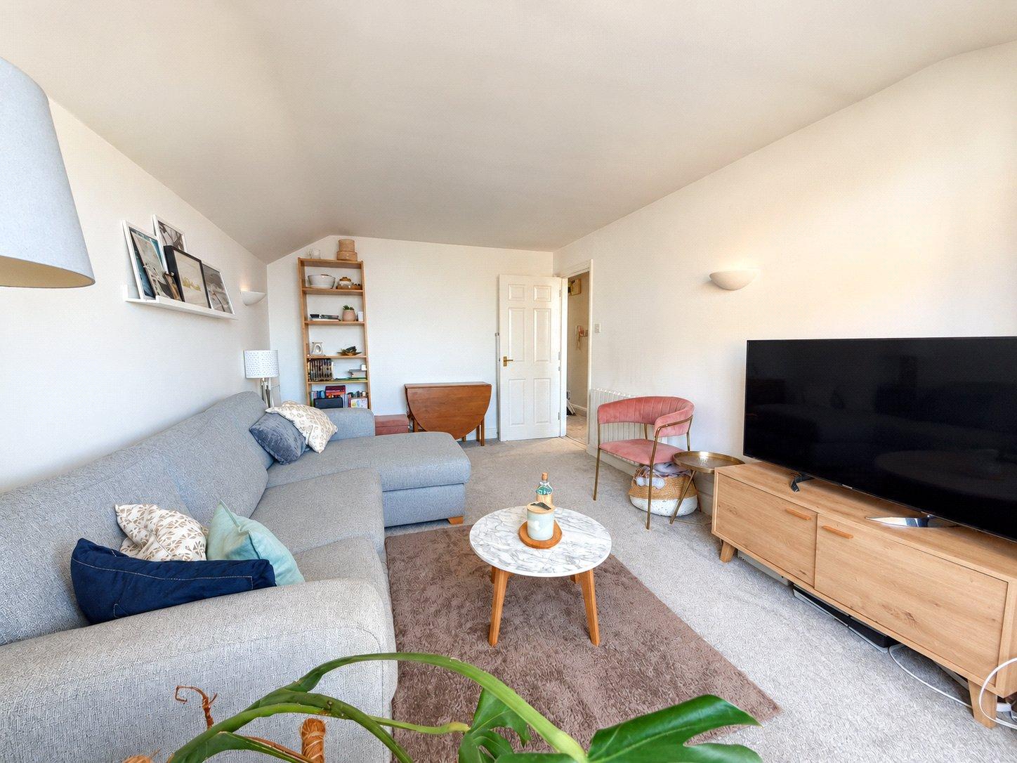 1 bedroom property for sale in Gravesend | Robinson Michael & Jackson