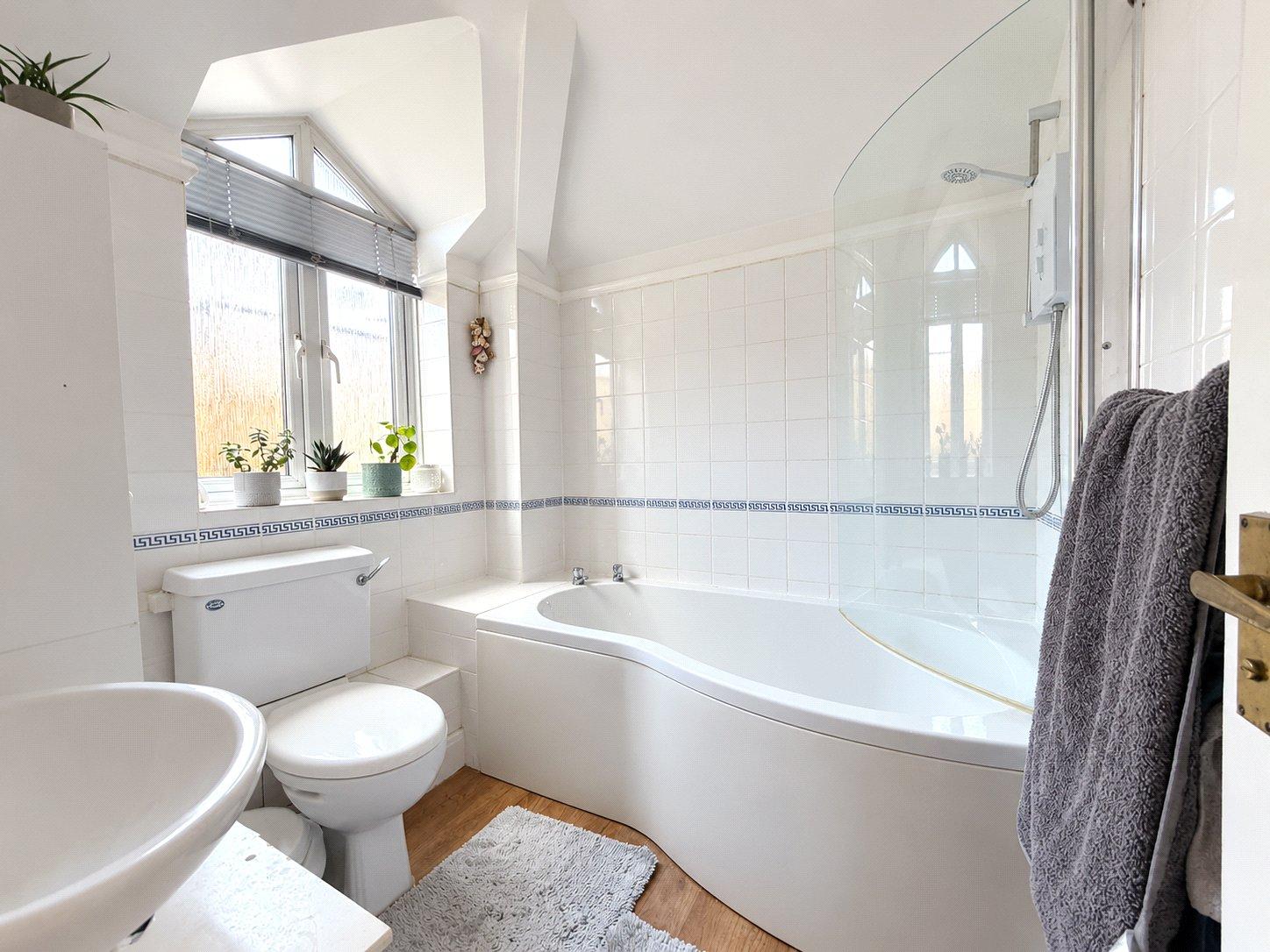 1 bedroom property for sale in Gravesend | Robinson Michael & Jackson