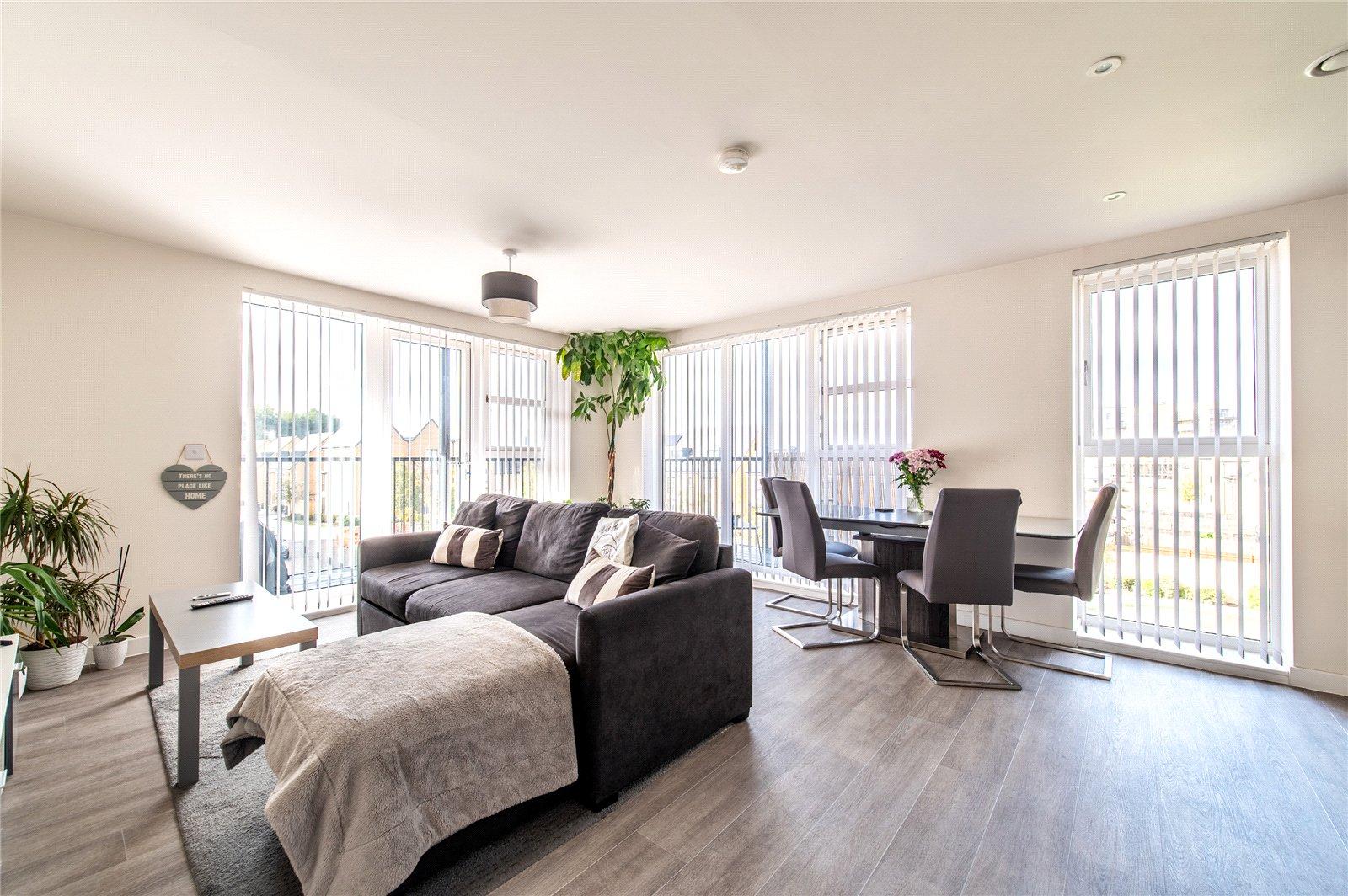 2 bedroom property for sale in Northfleet | Robinson Michael & Jackson