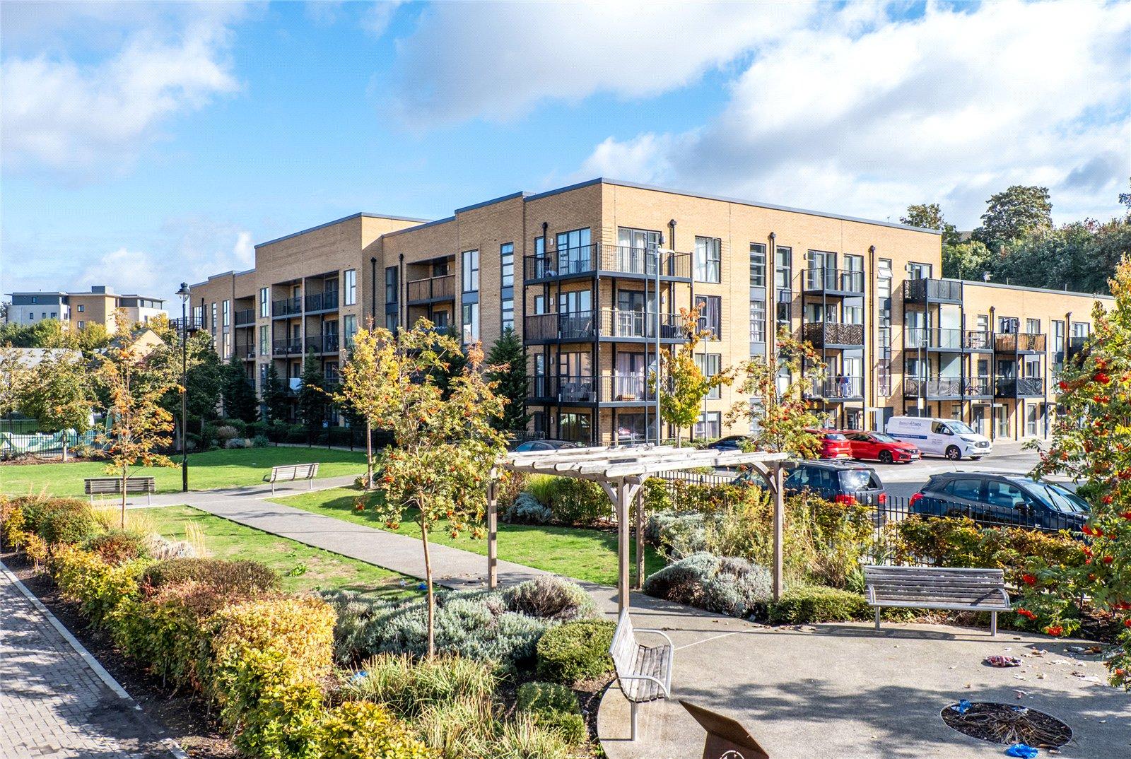 2 bedroom property for sale in Northfleet | Robinson Michael & Jackson
