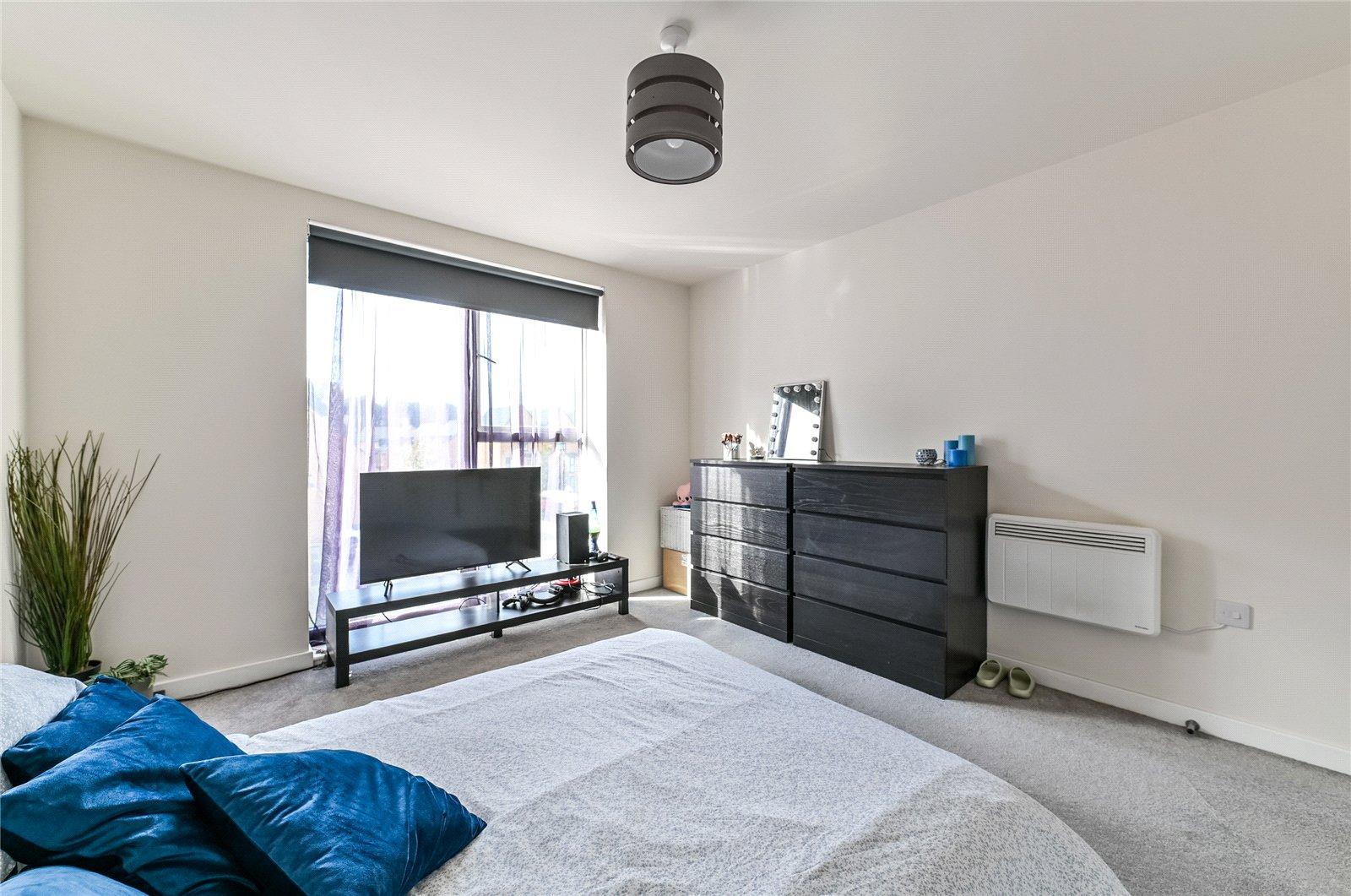 2 bedroom property for sale in Northfleet | Robinson Michael & Jackson