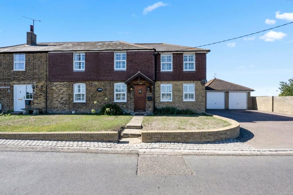 4 bedroom house for sale in Lower Shorne | Robinson Michael & Jackson