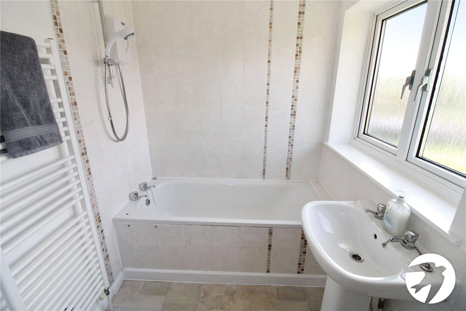 3 bedroom house to rent in Gravesend | Robinson Michael & Jackson