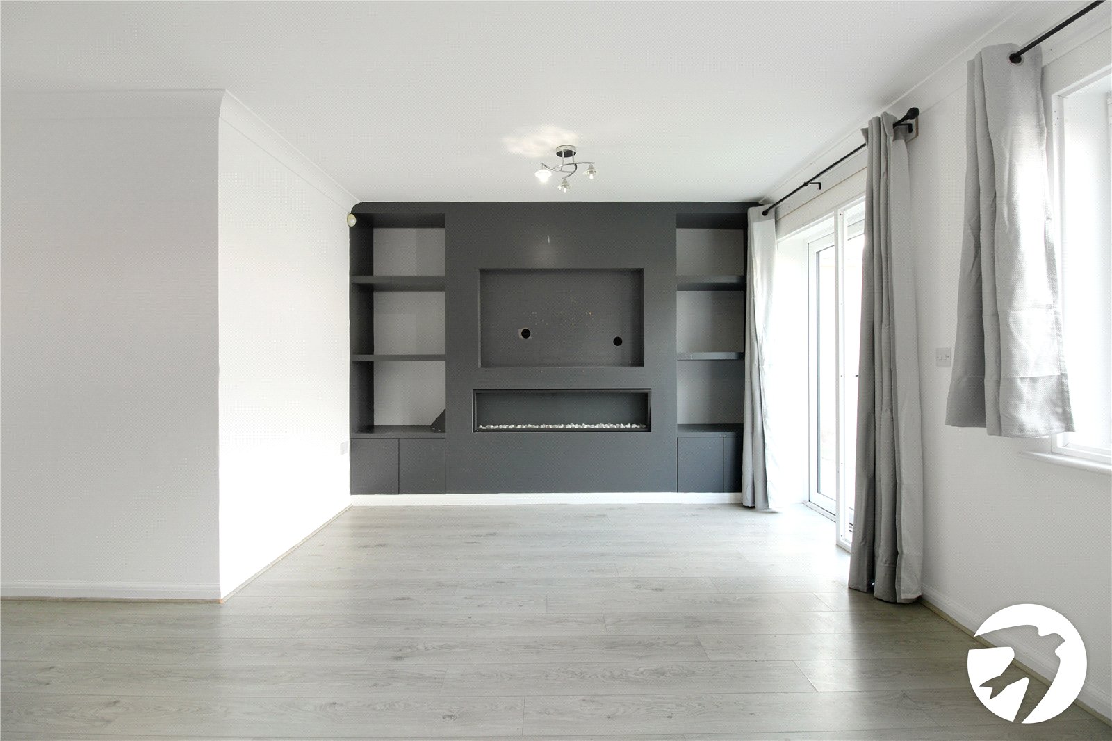 3 bedroom house to rent in Greenhithe | Robinson Michael & Jackson