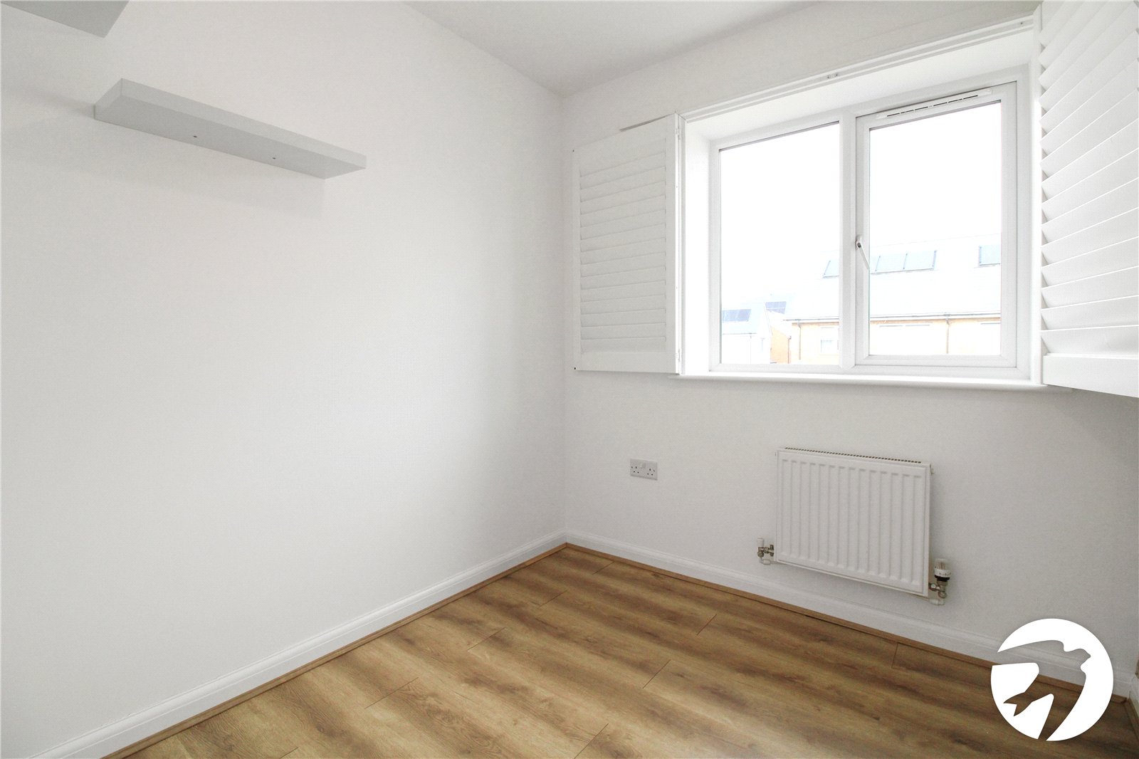 3 bedroom house to rent in Greenhithe | Robinson Michael & Jackson