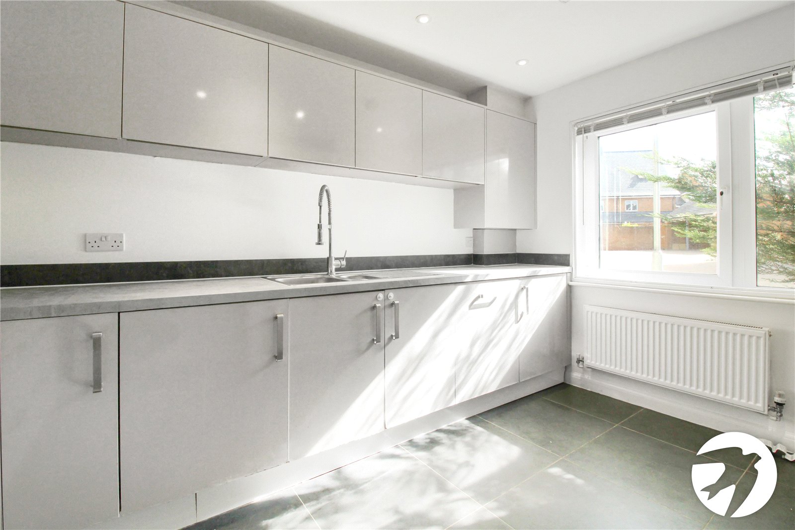 3 bedroom house to rent in Greenhithe | Robinson Michael & Jackson
