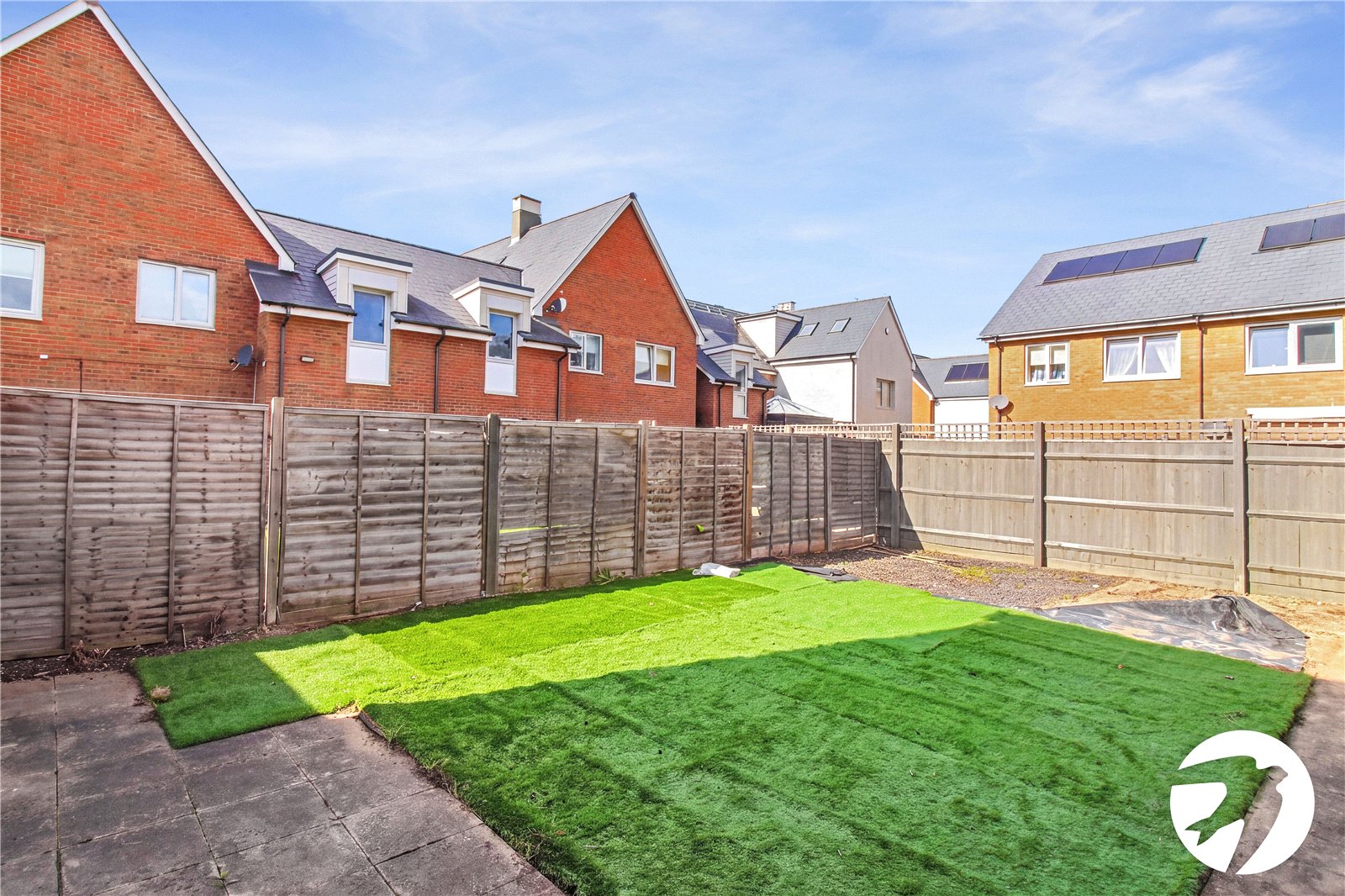 3 bedroom house to rent in Greenhithe | Robinson Michael & Jackson
