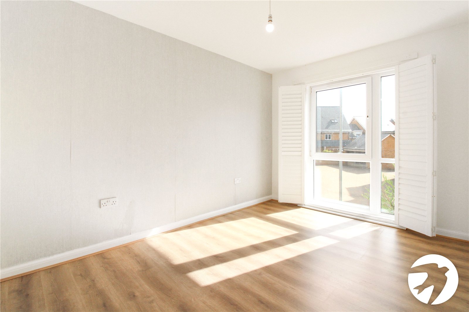 3 bedroom house to rent in Greenhithe | Robinson Michael & Jackson