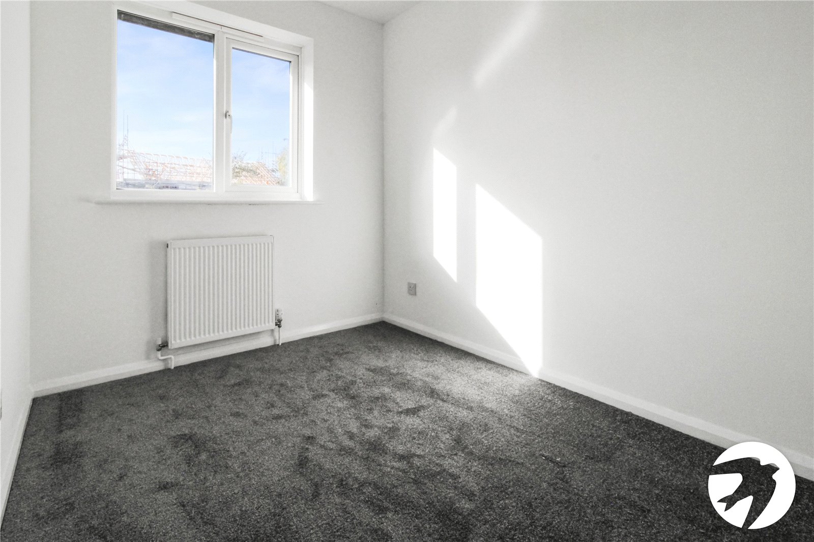 3 bedroom house to rent in Greenhithe | Robinson Michael & Jackson