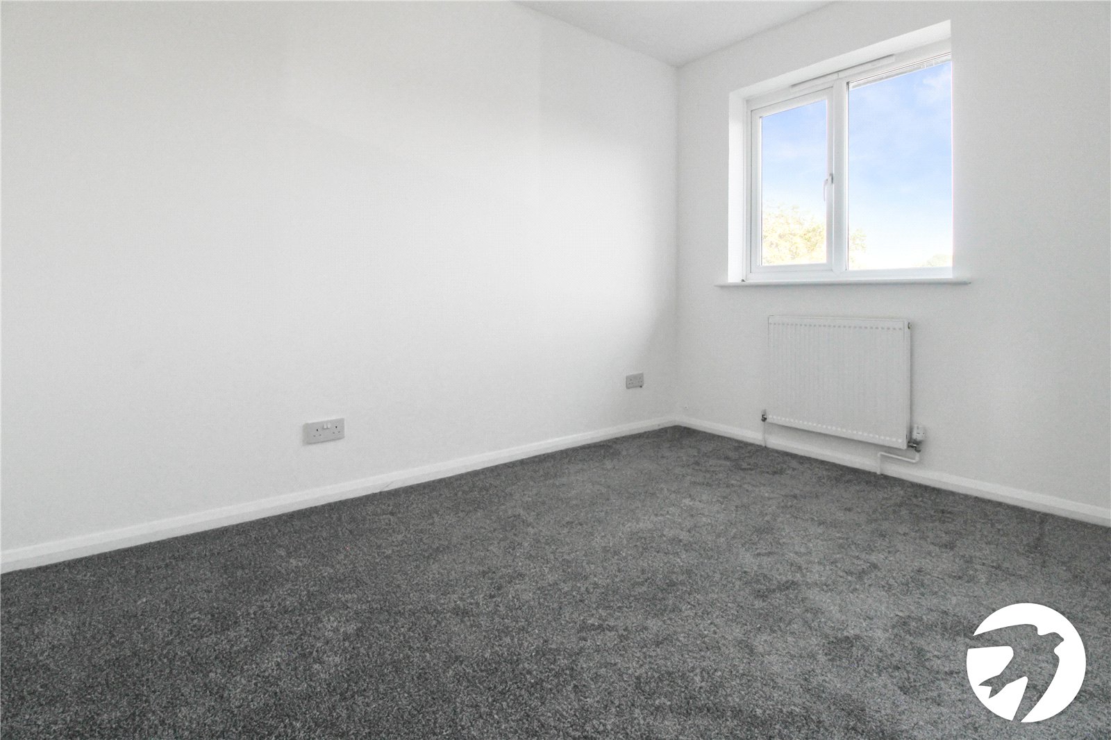3 bedroom house to rent in Greenhithe | Robinson Michael & Jackson