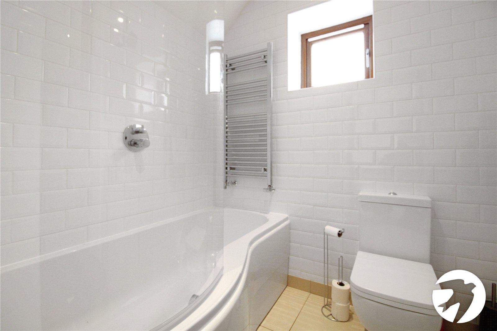 2 bedroom property to rent in Meopham | Robinson Michael & Jackson
