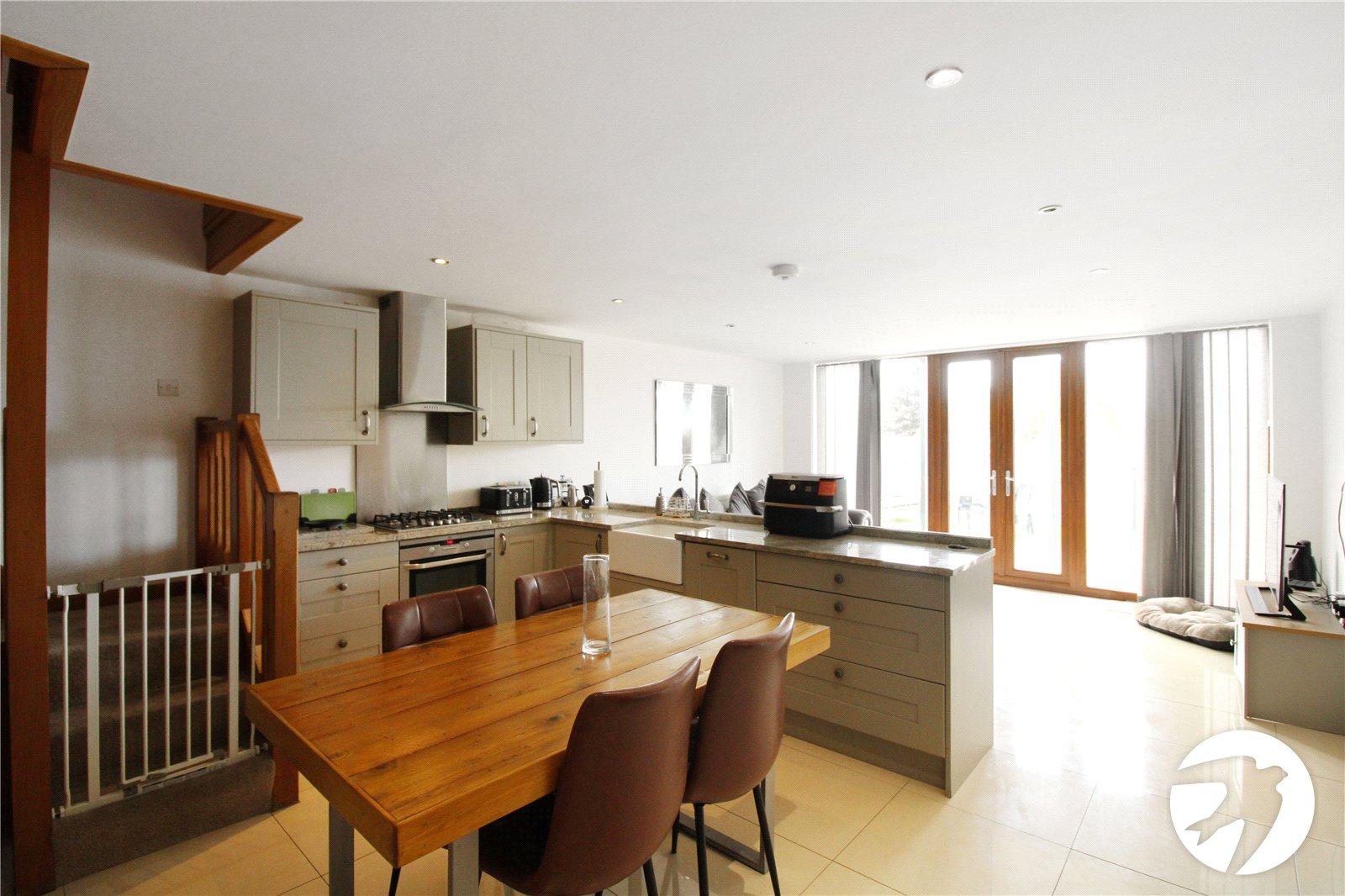 2 bedroom property to rent in Meopham | Robinson Michael & Jackson
