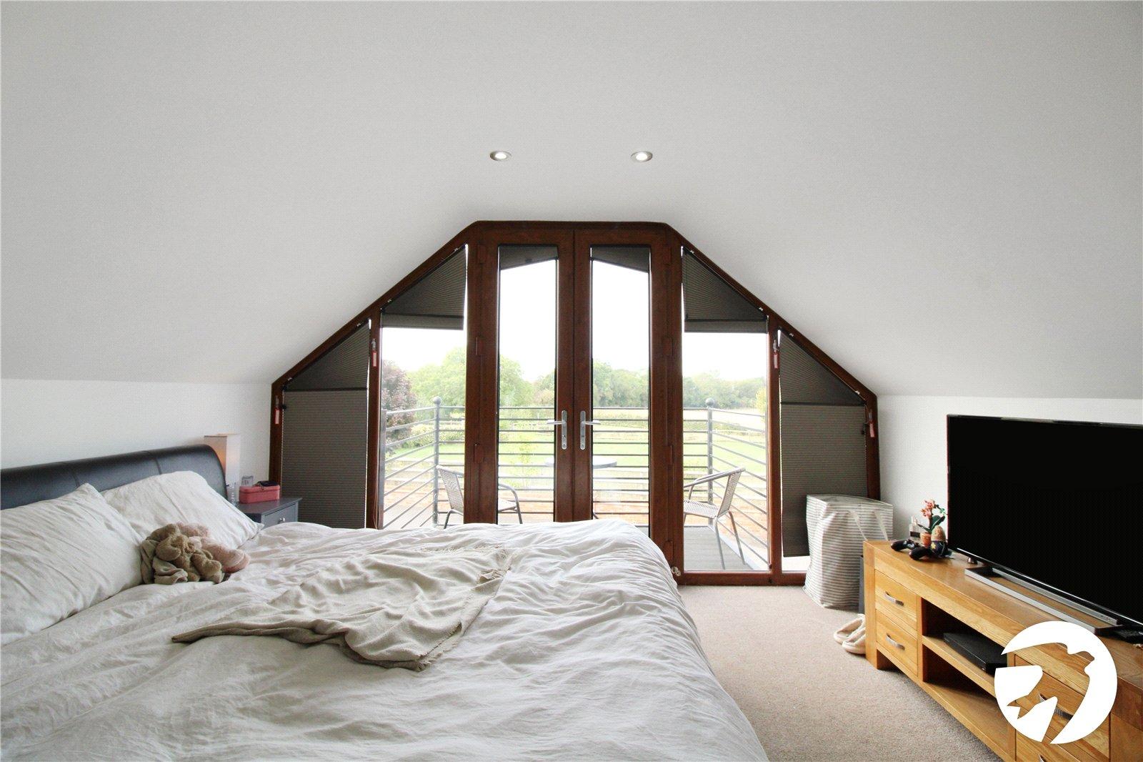 2 bedroom property to rent in Meopham | Robinson Michael & Jackson