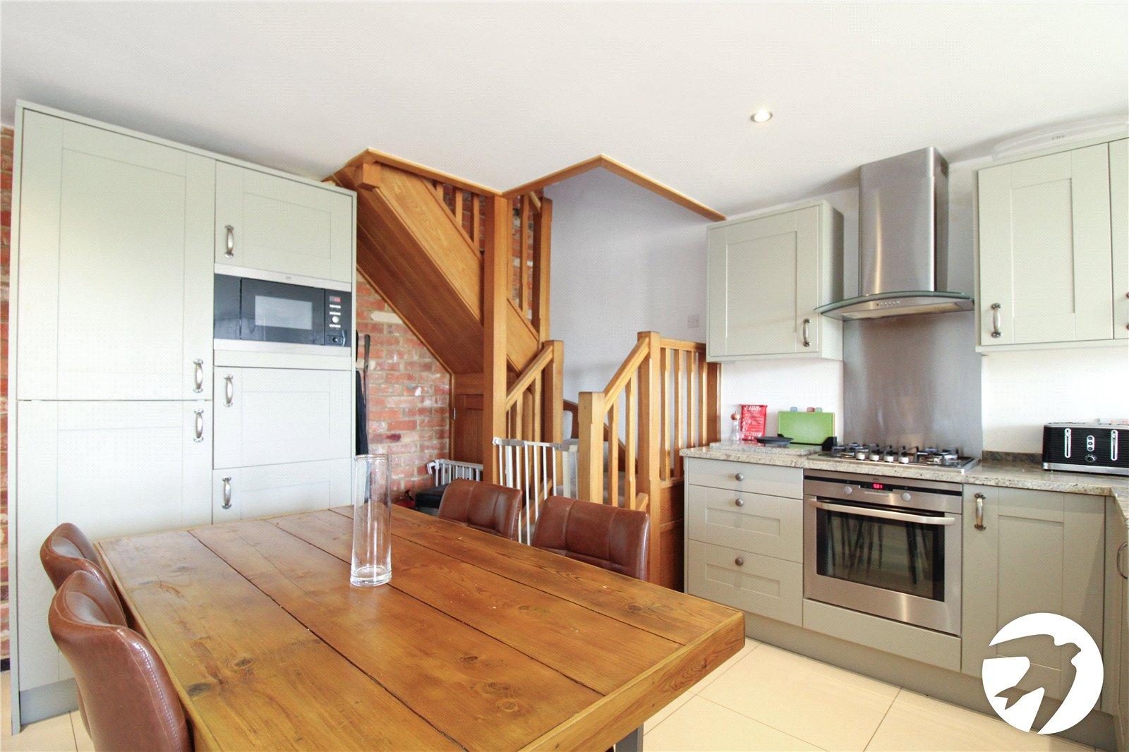 2 bedroom property to rent in Meopham | Robinson Michael & Jackson