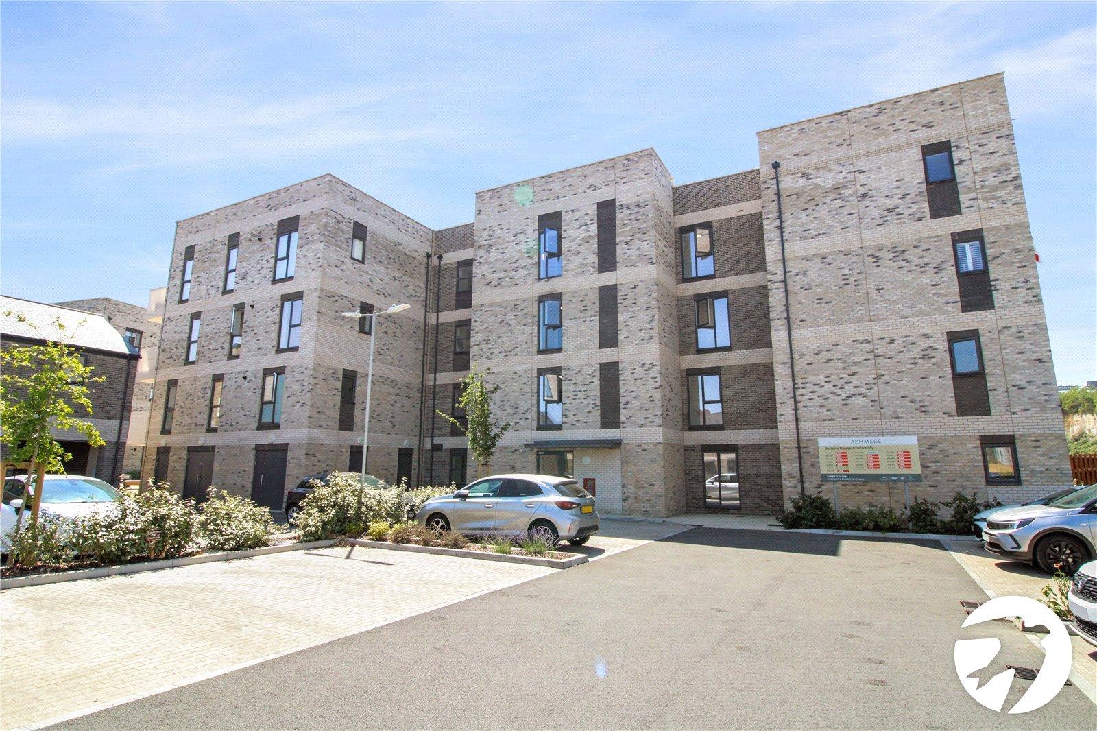 2 bedroom property to rent in Western Cross | Robinson Michael & Jackson