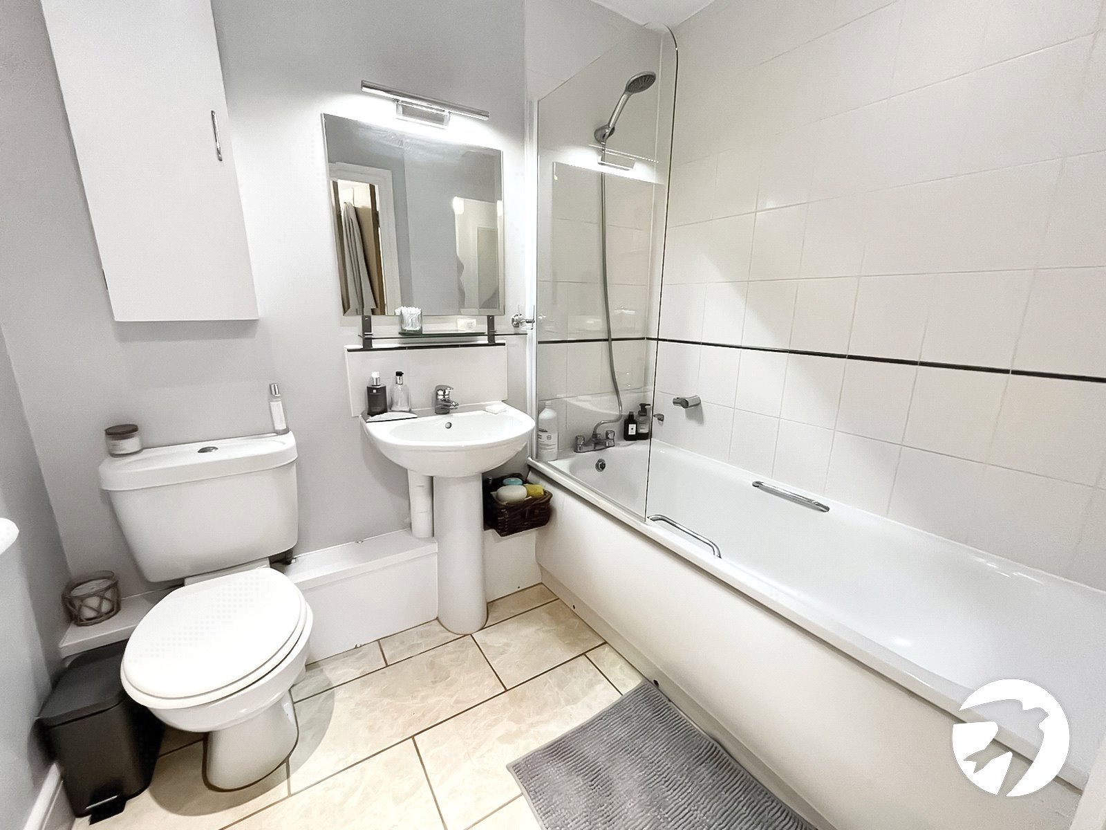 2 bedroom property to rent in Black Eagle Drive | Robinson Michael & Jackson