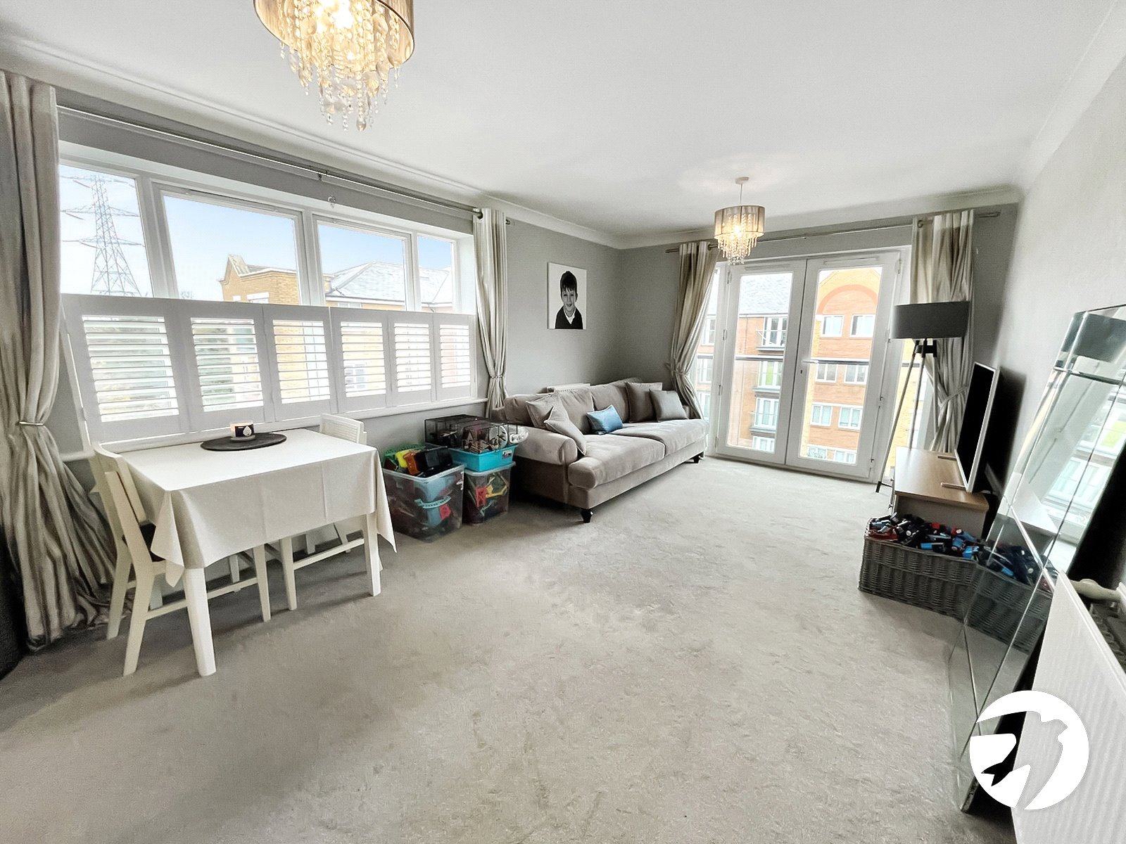 2 bedroom property to rent in Black Eagle Drive | Robinson Michael & Jackson