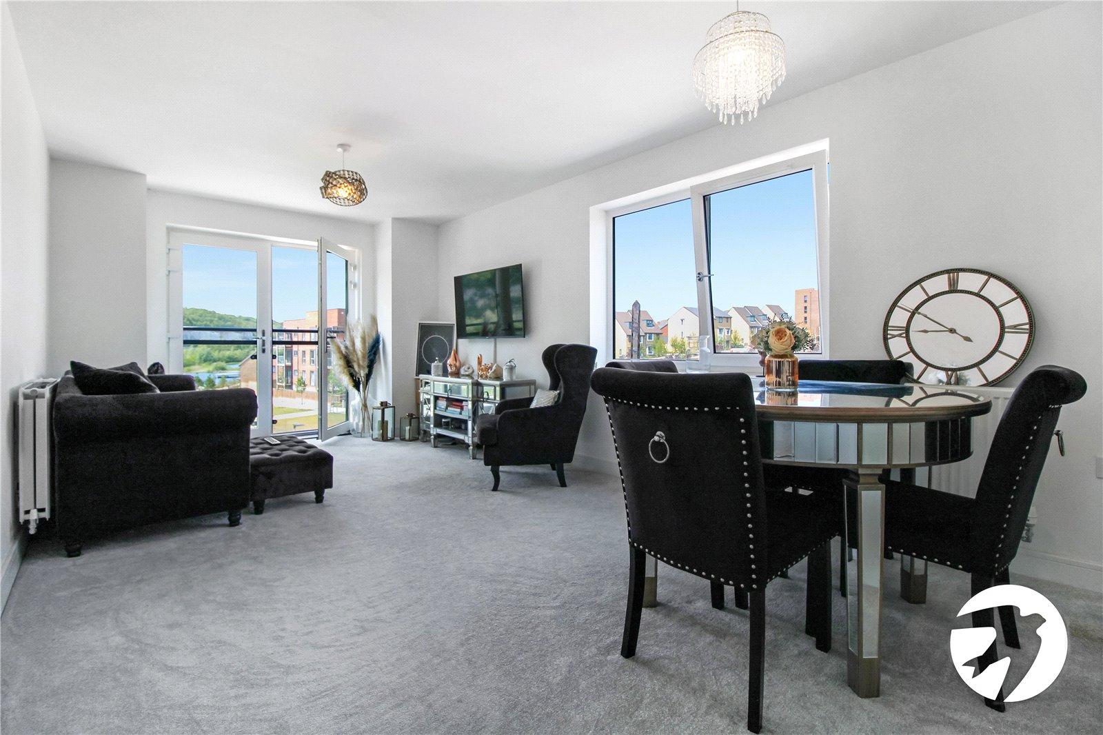 1 bedroom property to rent in Castle Hill | Robinson Michael & Jackson