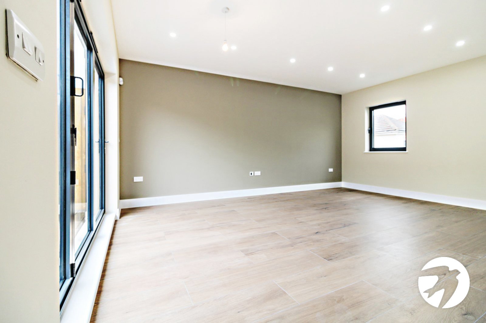 2 bedroom property to rent in Gravesend | Robinson Michael & Jackson