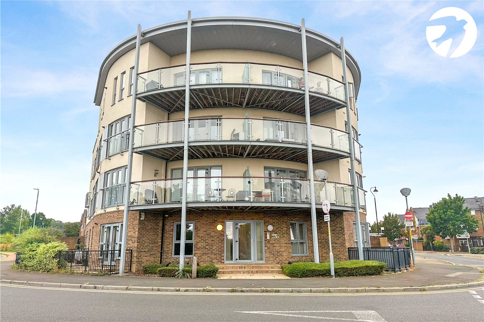 1 bedroom property to rent in Liveryman Walk | Robinson Michael & Jackson