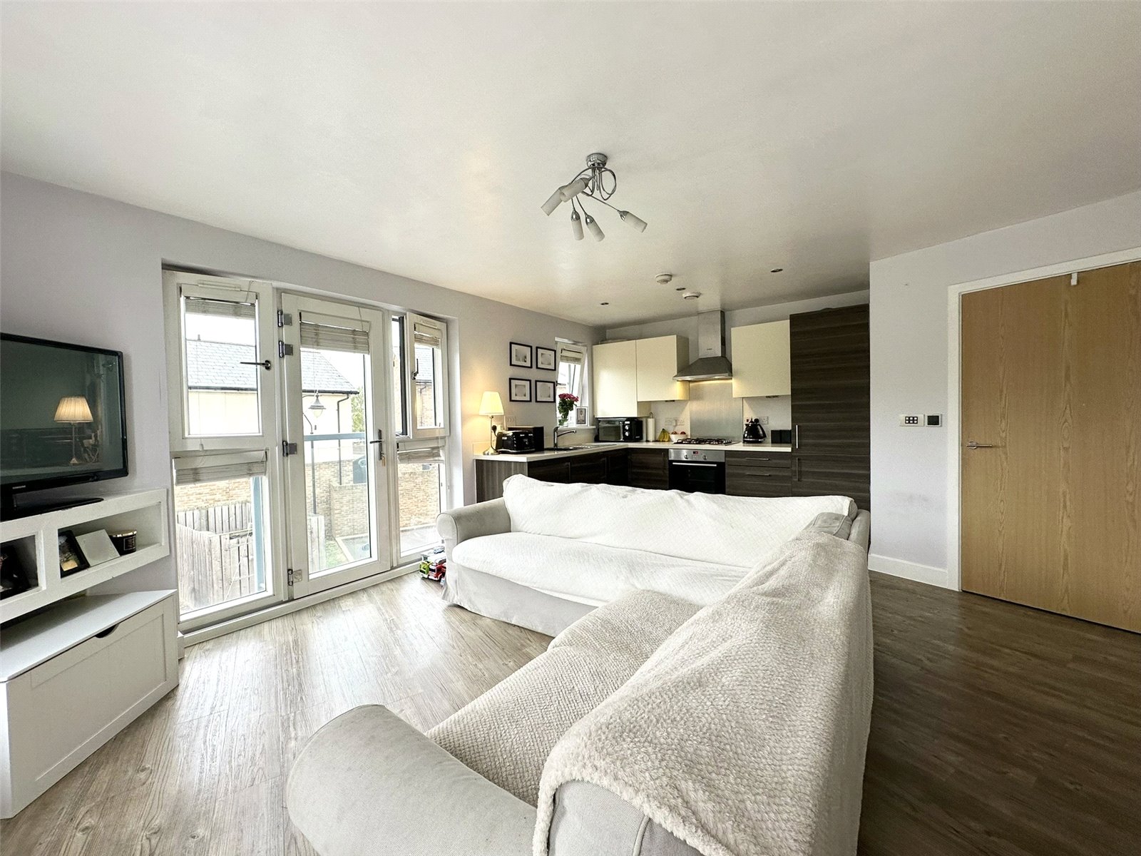 1 bedroom property to rent in Liveryman Walk | Robinson Michael & Jackson