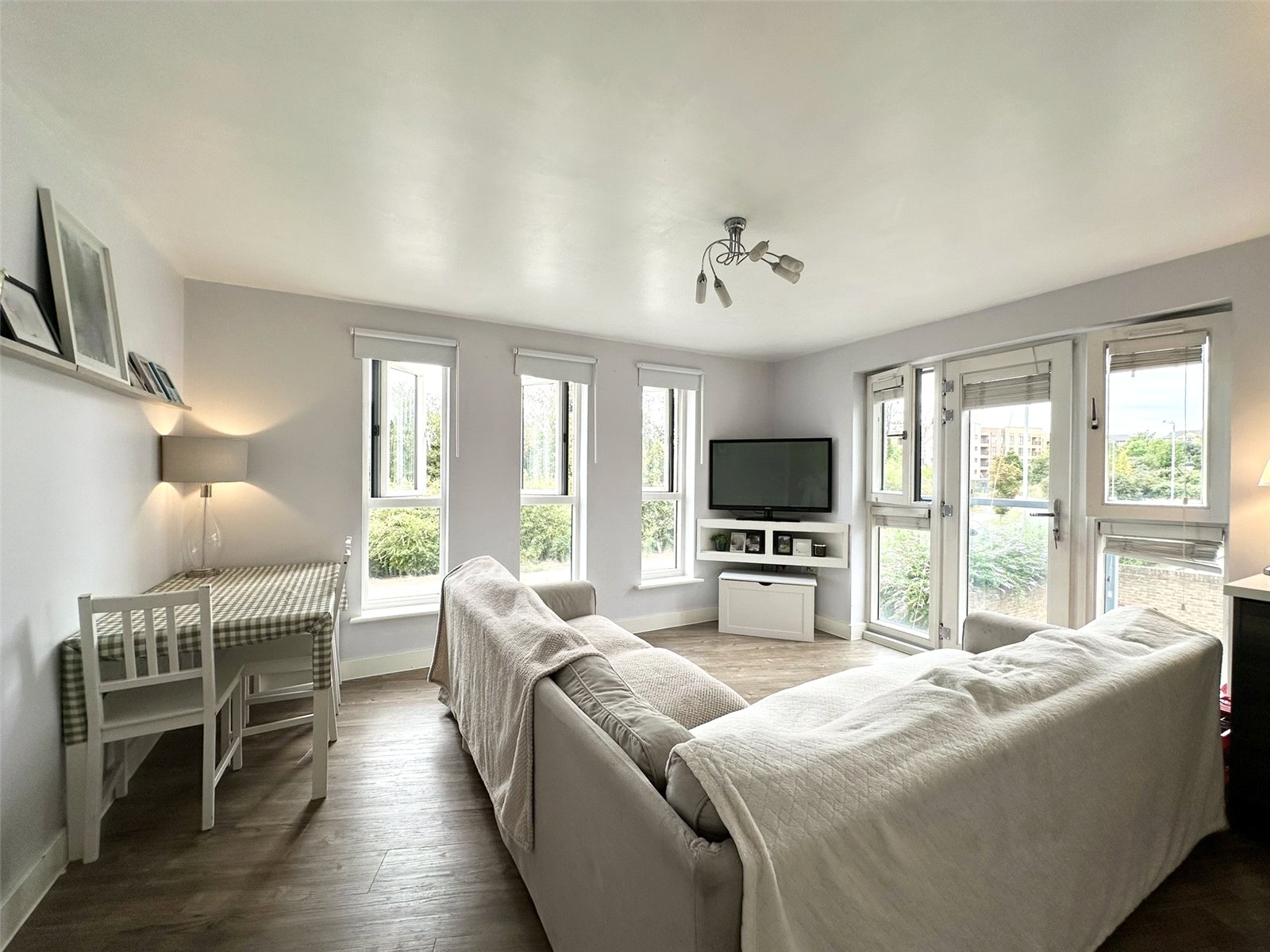 1 bedroom property to rent in Liveryman Walk | Robinson Michael & Jackson