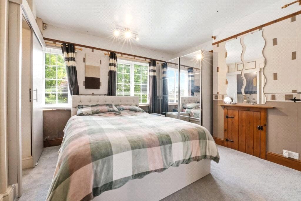 3 bedroom house to rent in Northfleet | Robinson Michael & Jackson
